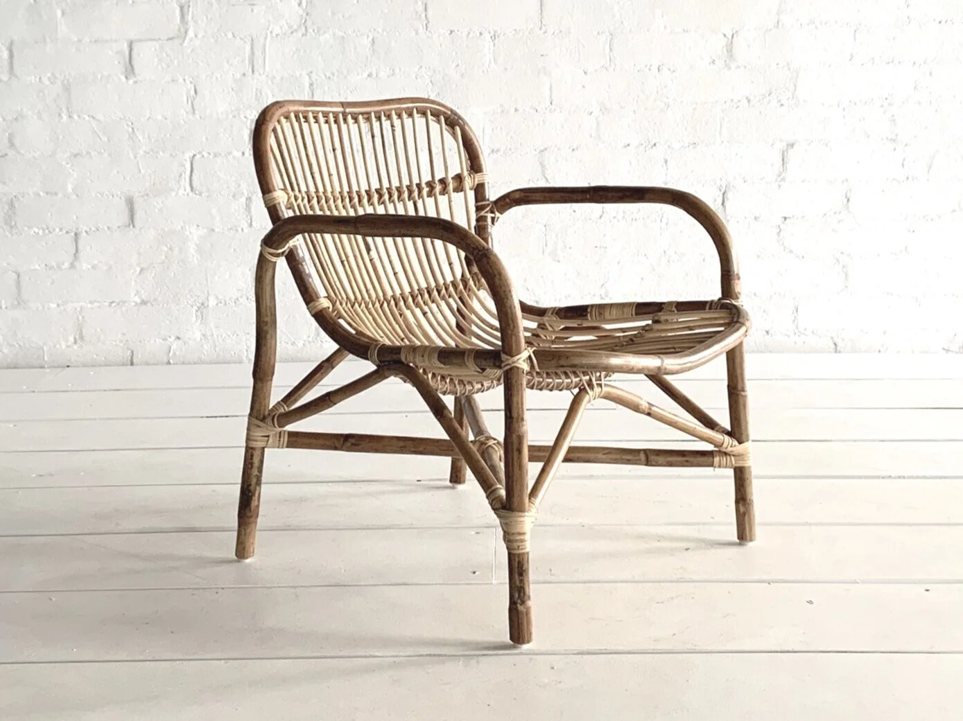 F725C35A-31A8-43A1-906B-90455E7795C4