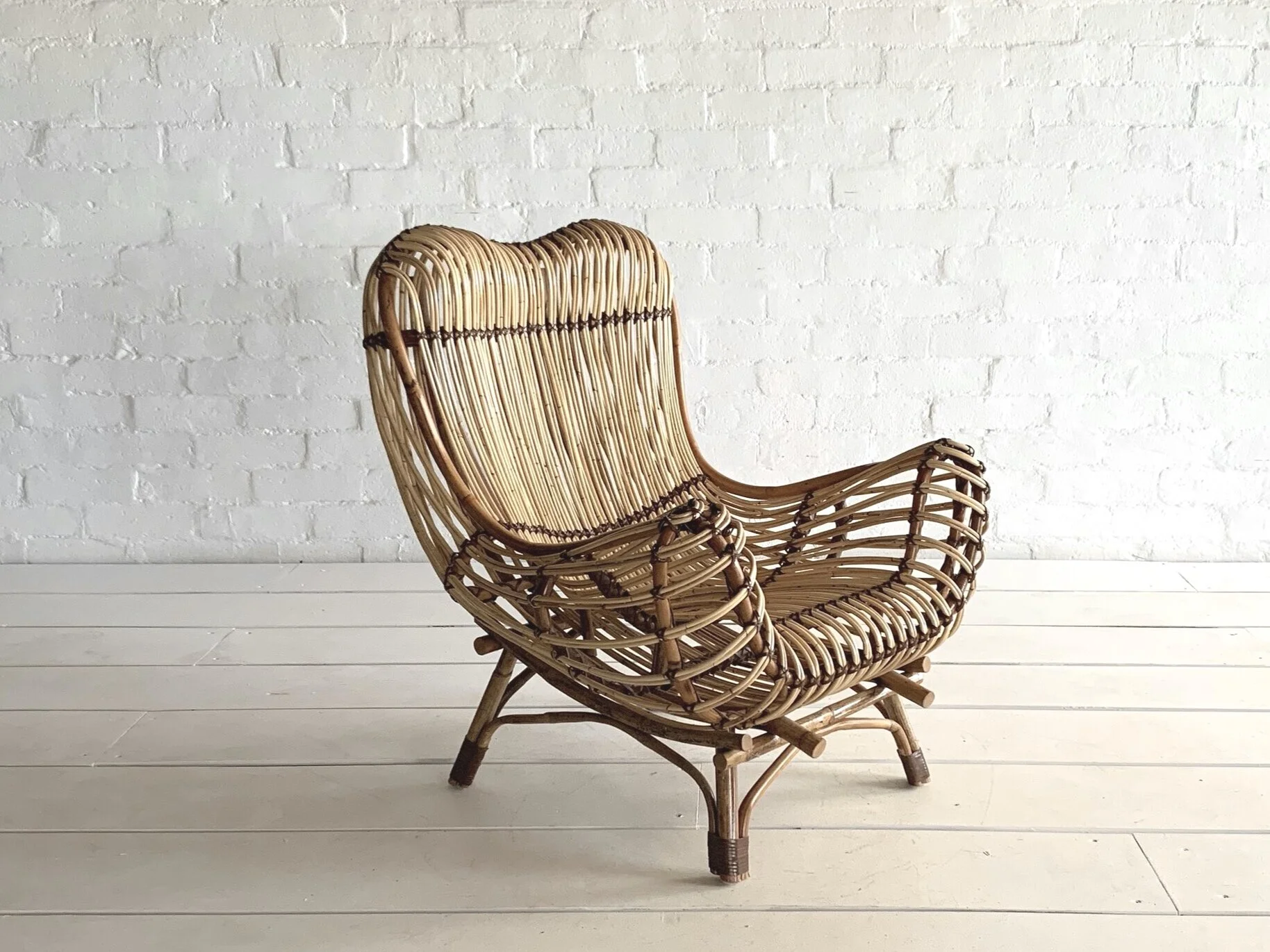 0E85DD30-A23D-431F-98CD-9BA3B5523E89