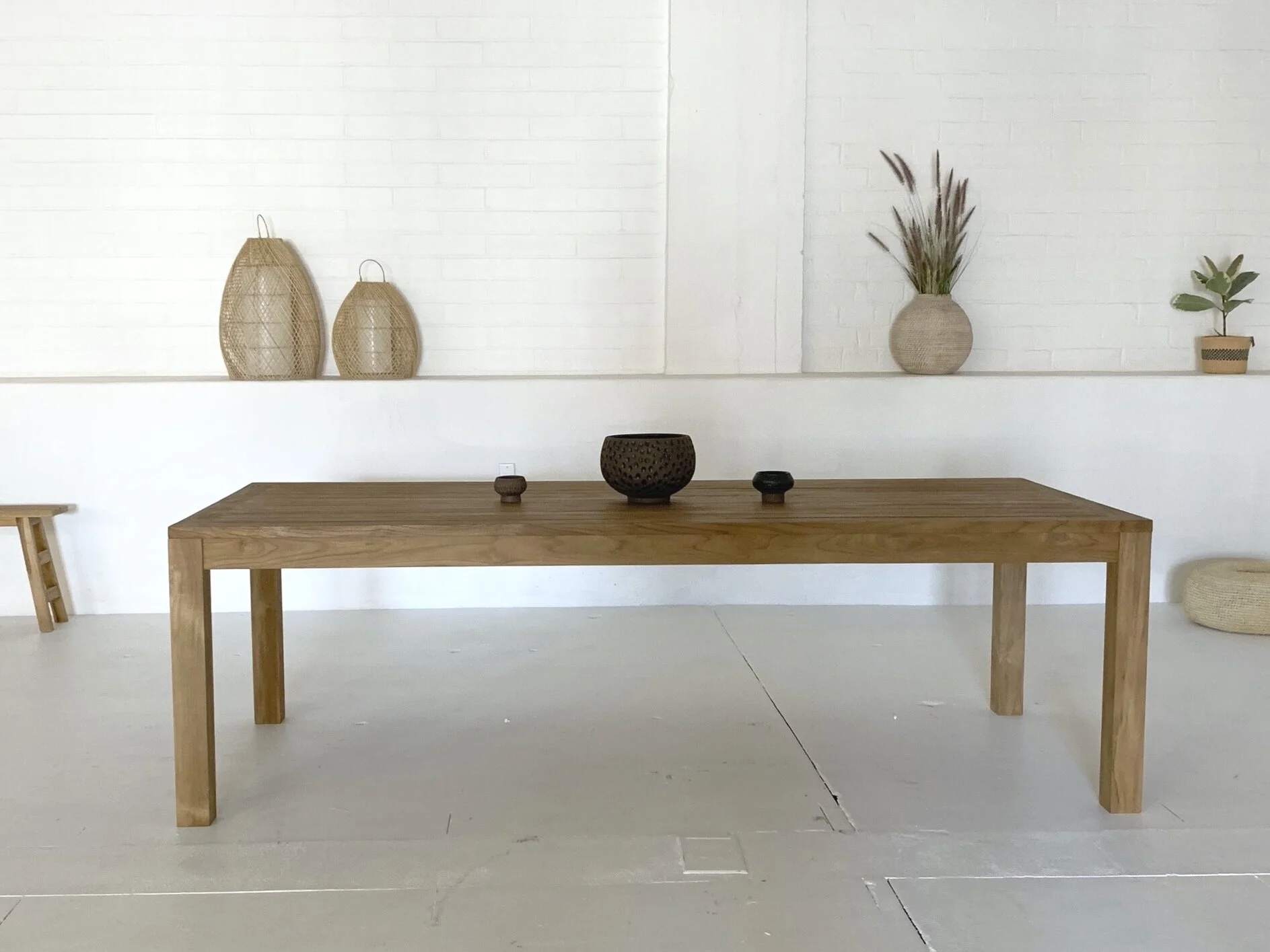 Bima Dining Table