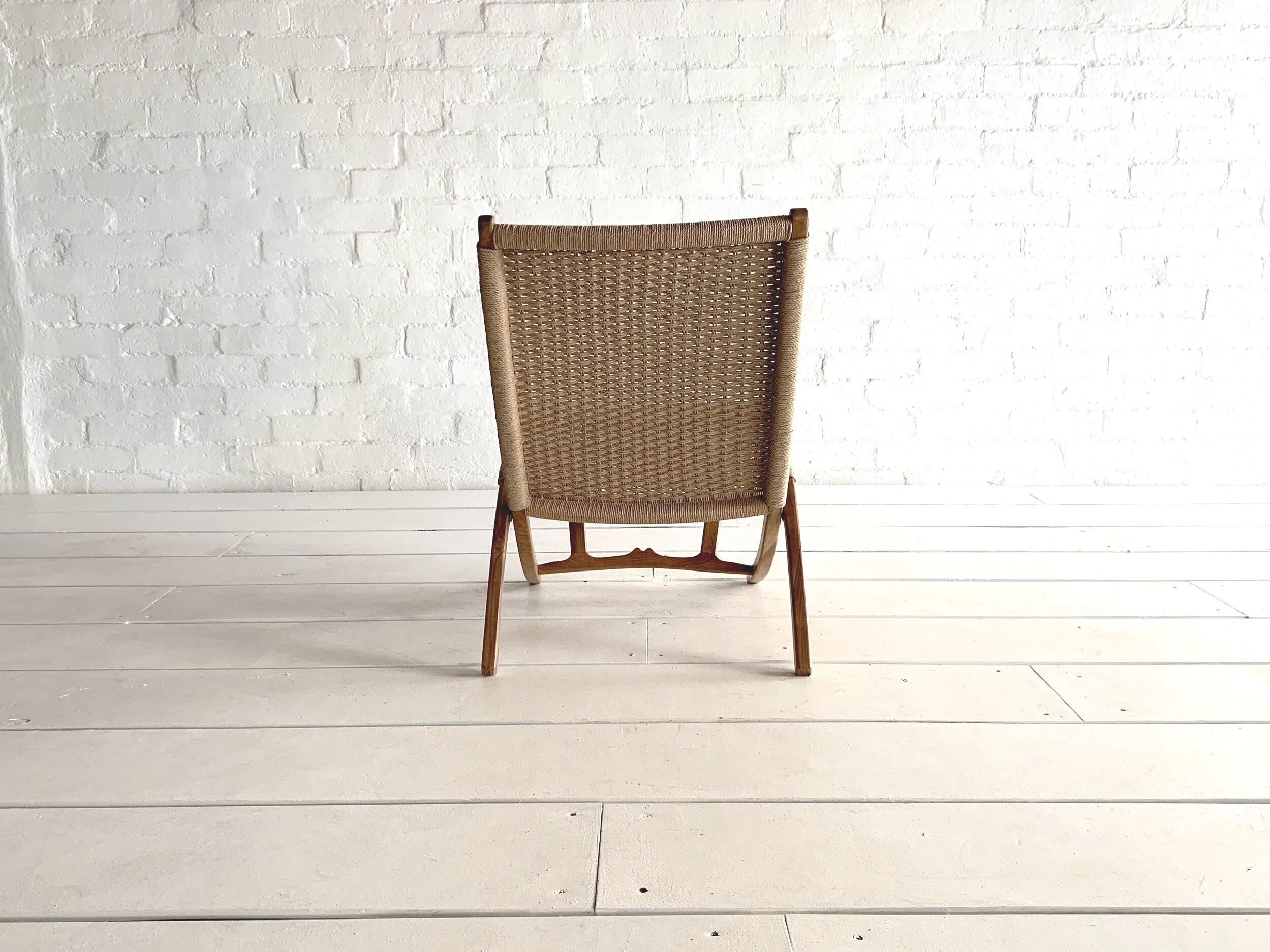 B5C67D93-3391-463D-BFE7-2C48D1B73E64