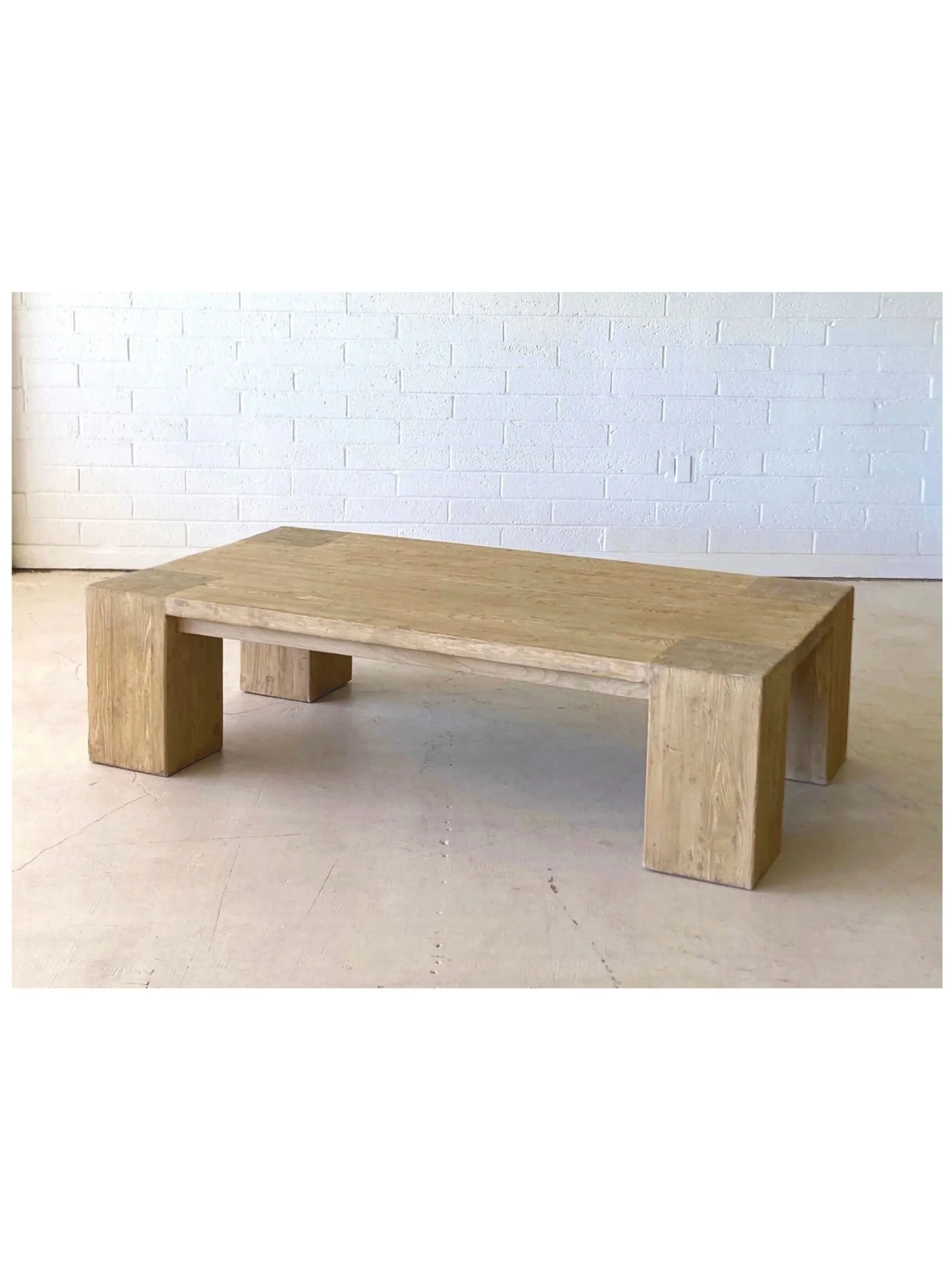 Amelia_coffee_table.jpg