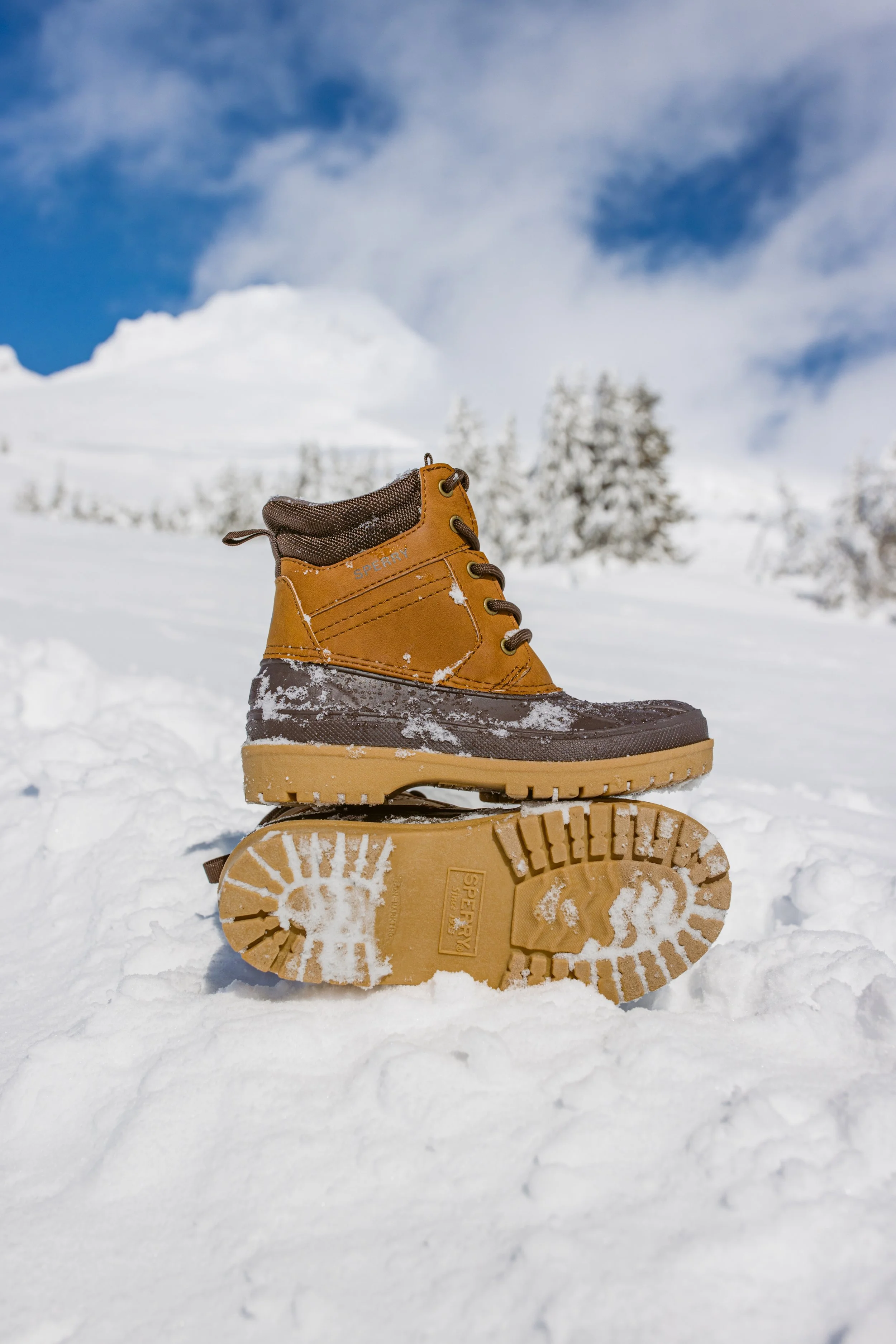 Sperry_AW23_StormHopper_0006_STK267306.jpg
