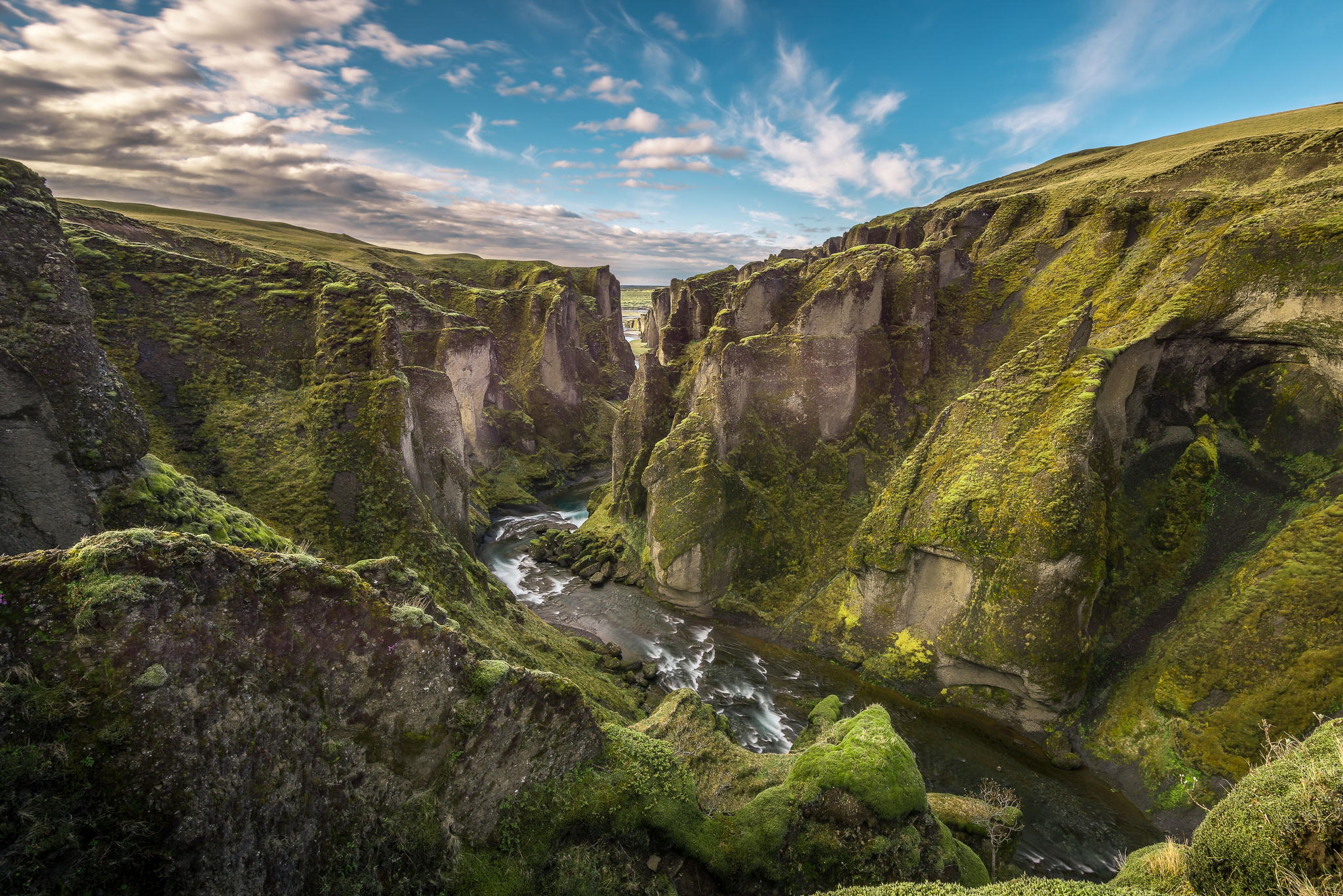 Fjaðrárgljúfur.jpg
