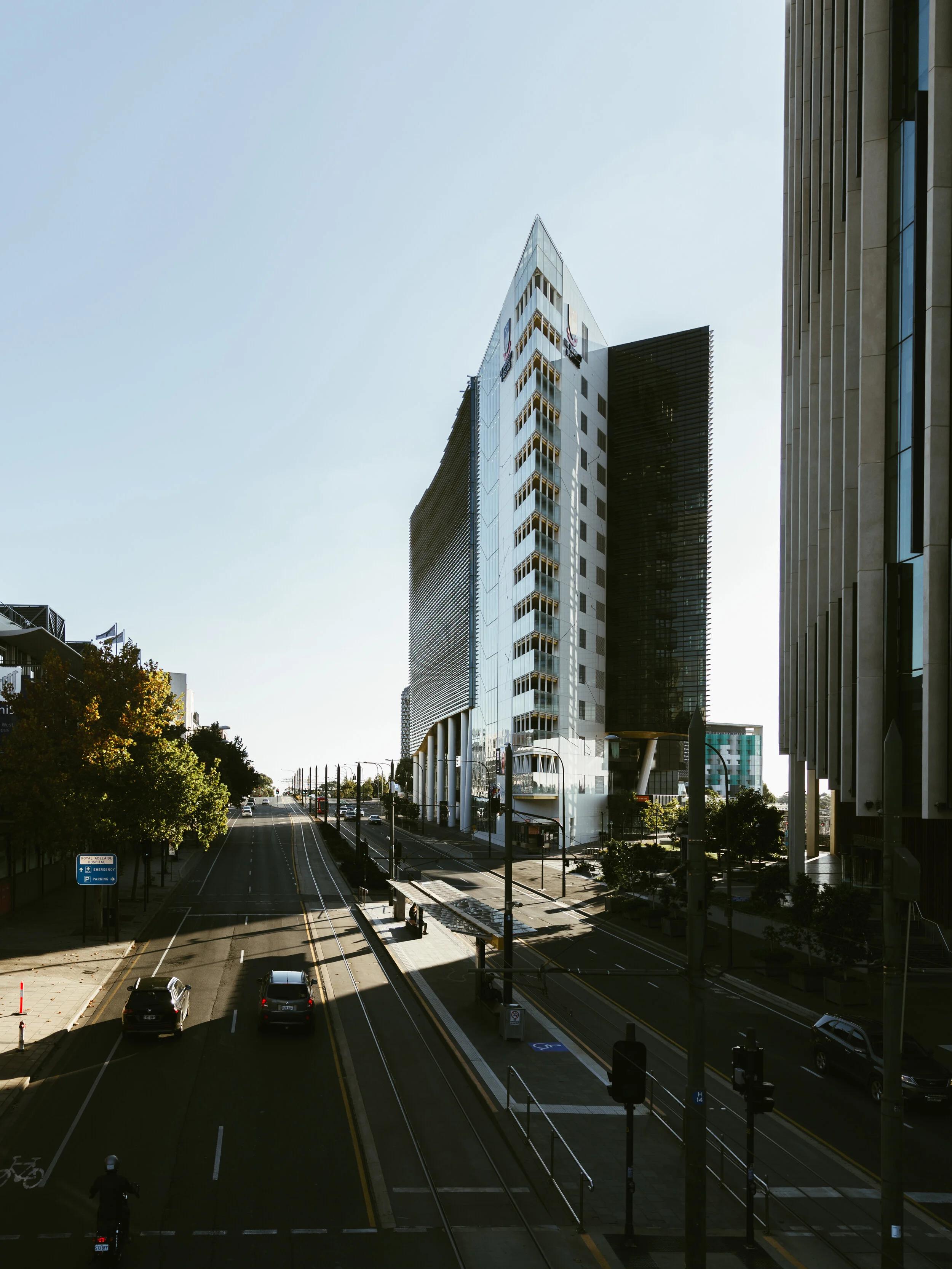 a light flood between architecture