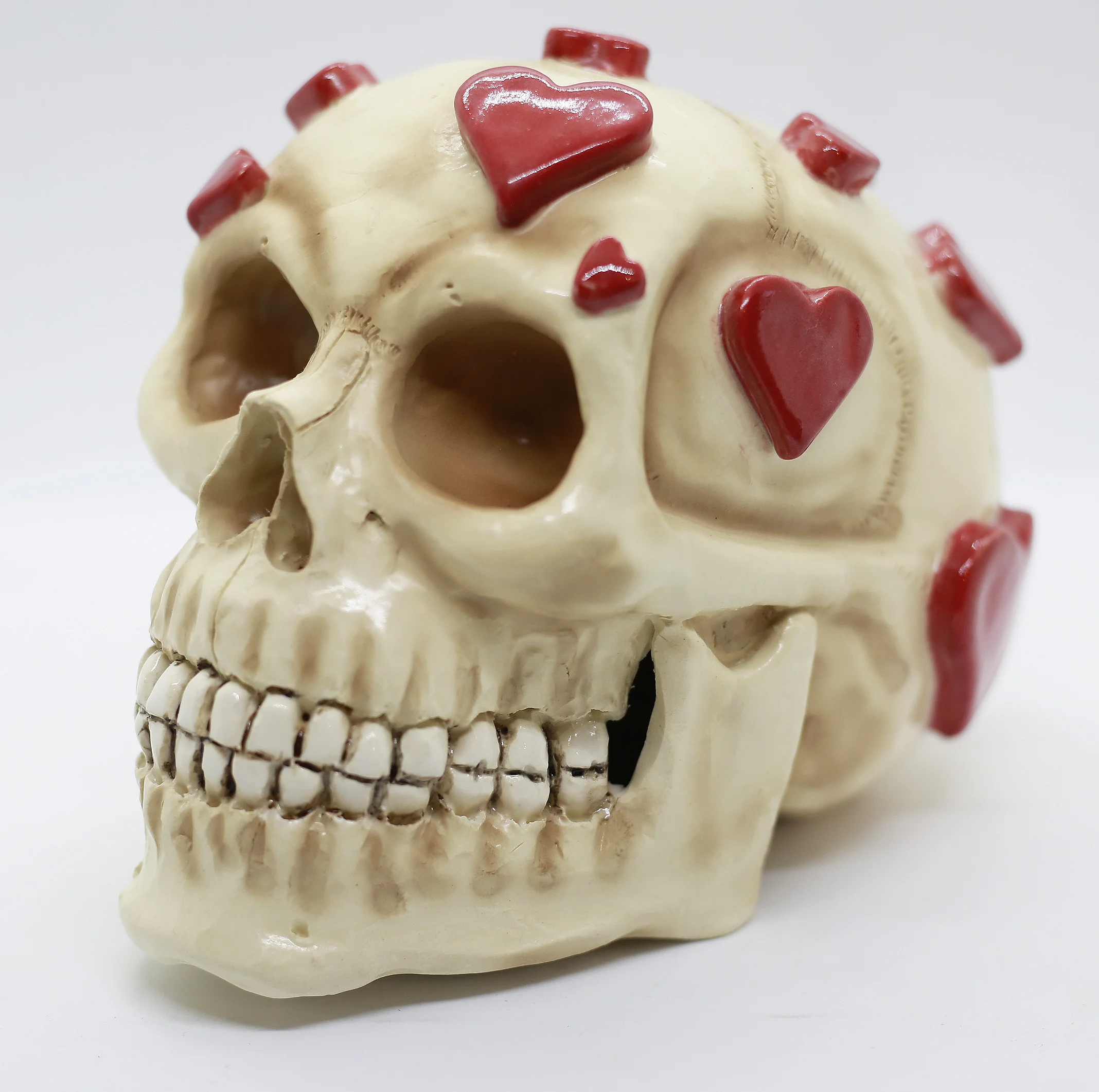 Ceramic Hearts Skull Left.JPG