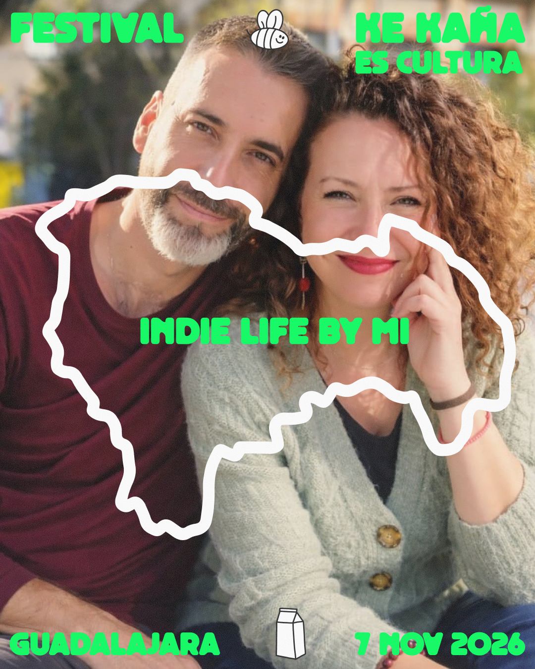Fotografía de Isa y Miguel Ángel, creadores del proyecto de pintura Indie Life by MI, sonriendo juntos al aire libre.