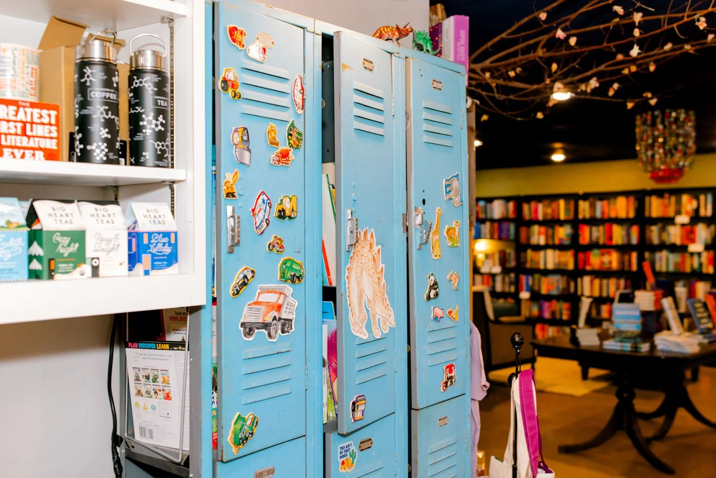 M&DBooks-30-lockers.jpg