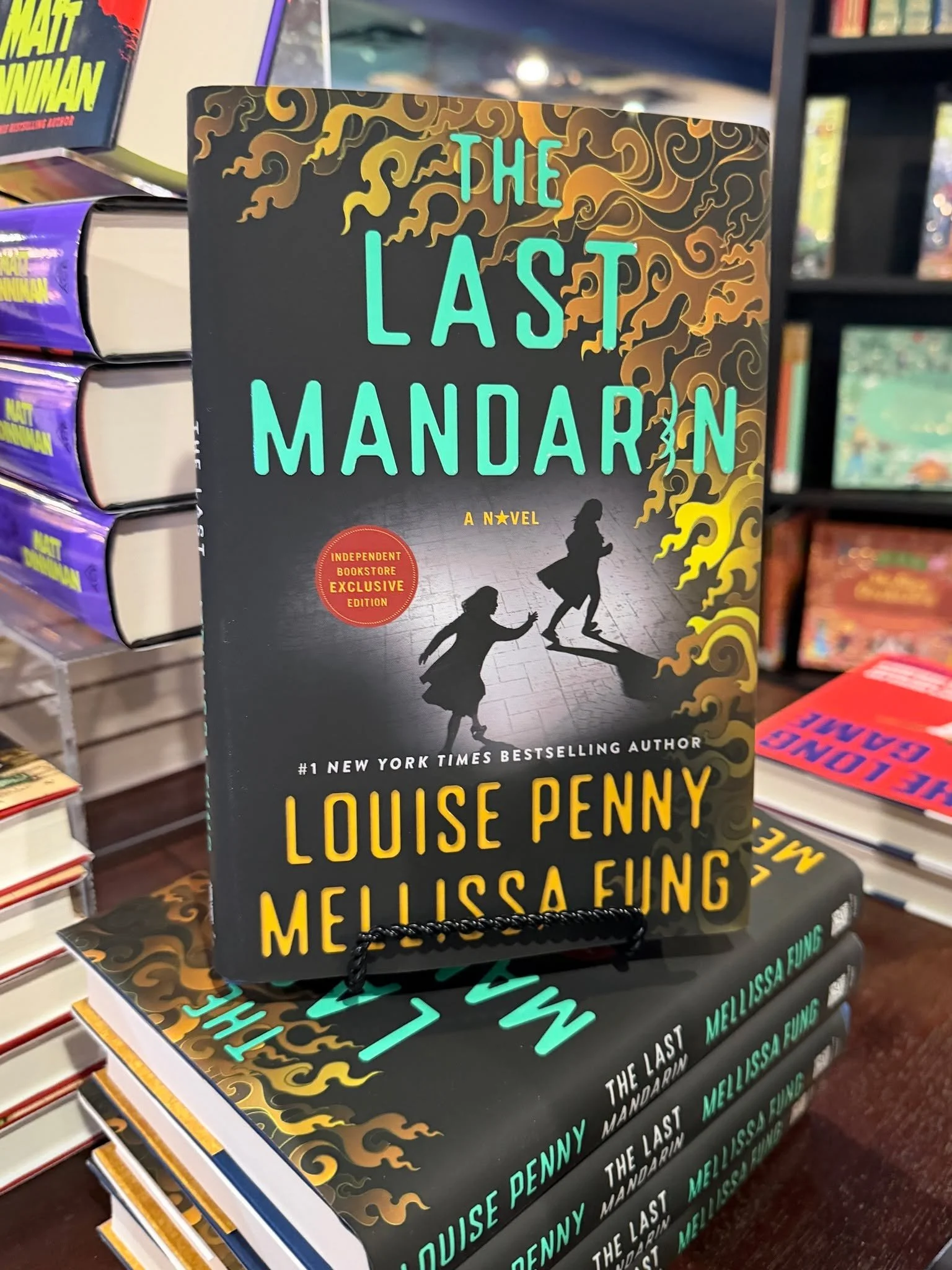 A mother and a daughter race against time in this all-too-real thriller that reaches from Tiananmen Square to the White House.

Alice Li, a first-generation Chinese American and former food blogger, has lived in the shadow of her mother, Vivien Li&md