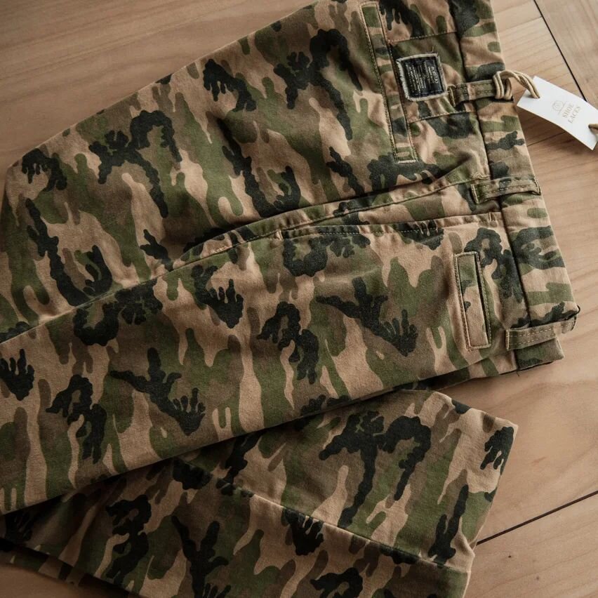 Something different.
#armystyle #camouflage #trousers #madetomeasure #madetoorder #menstailoring #boreliofactory