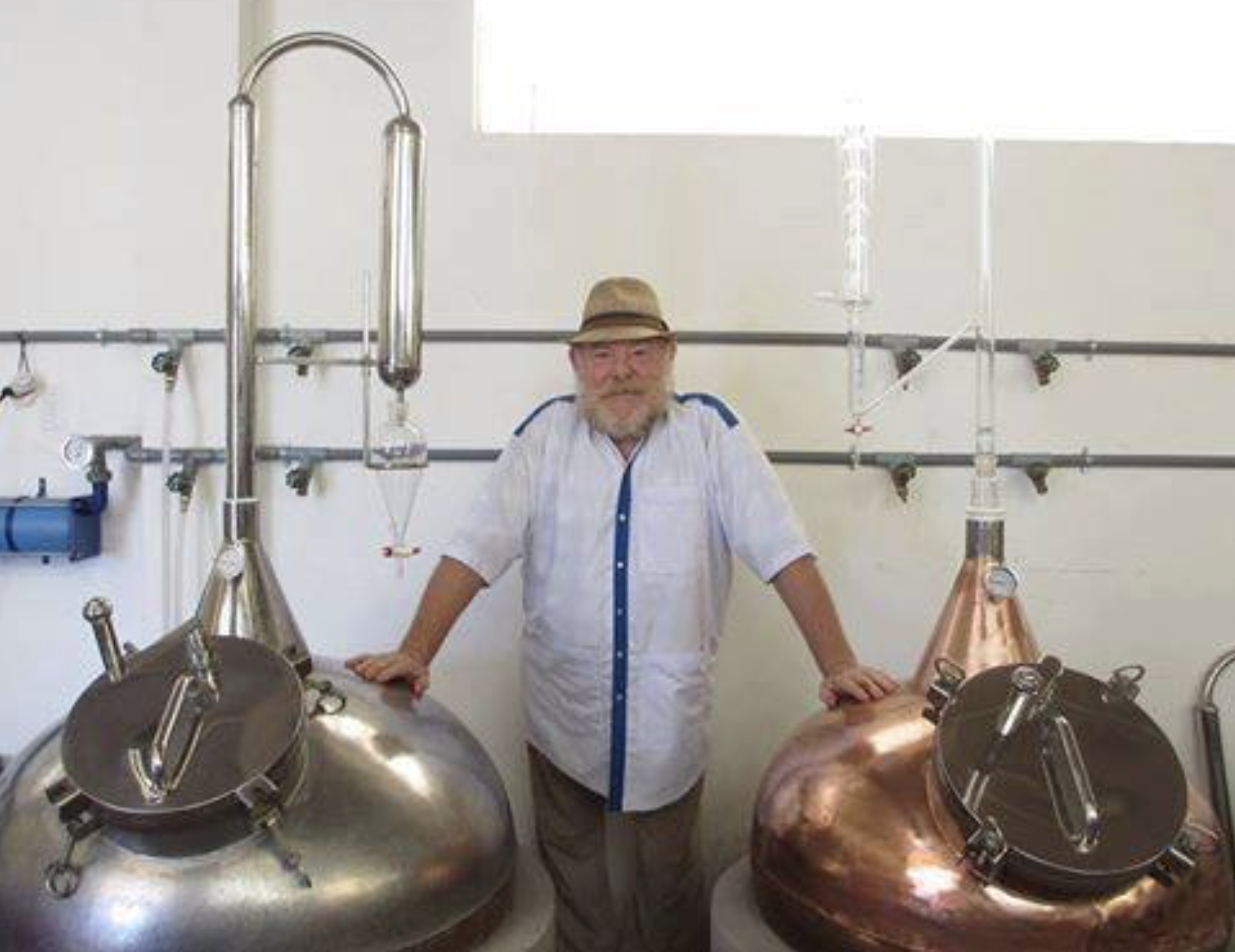 The Soul of the Still: Copper's Legacy vs. Steel's Clarity in the Art of Essential Oil Distillation