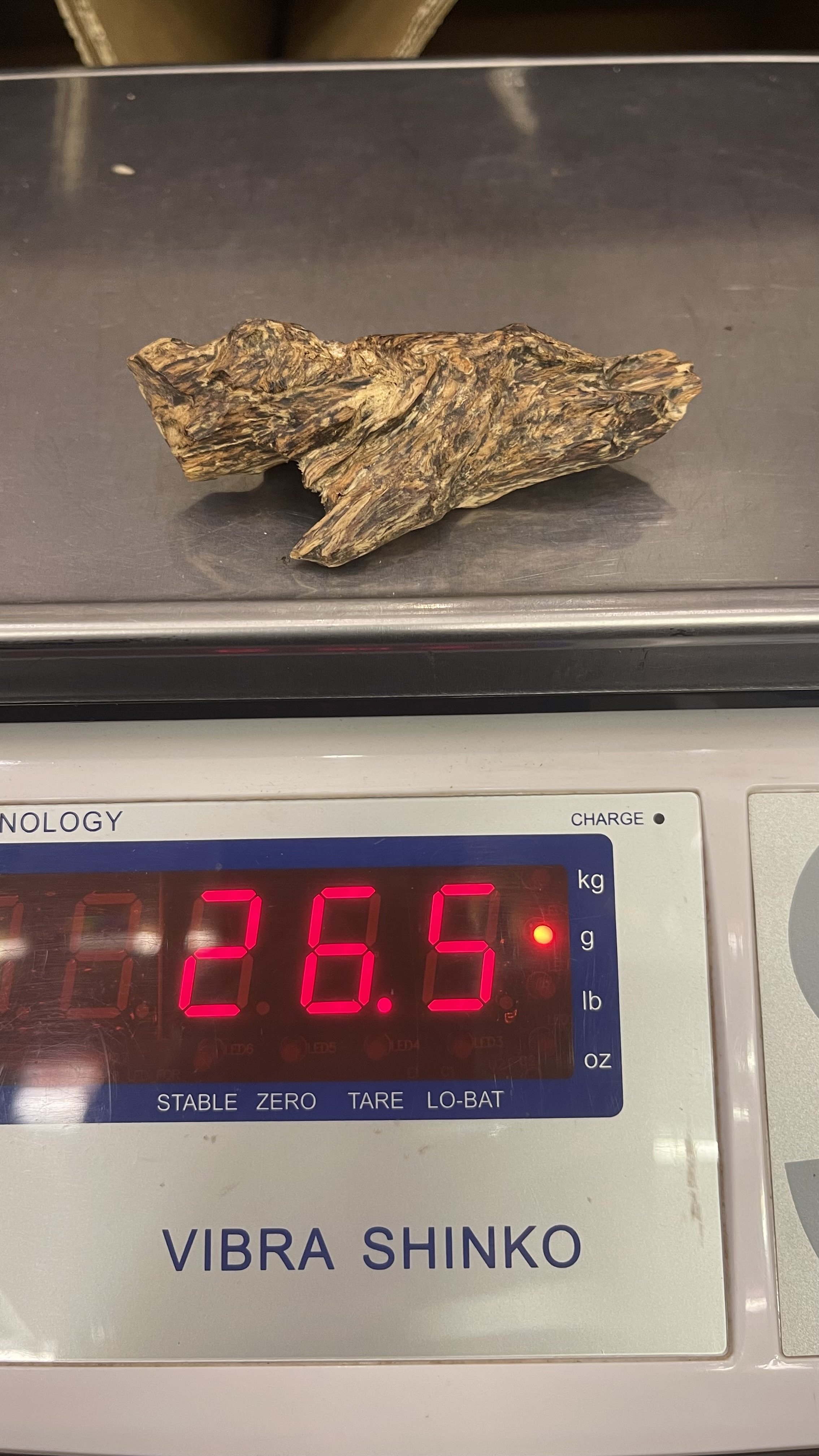 Multimedia artisanal fake agarwood