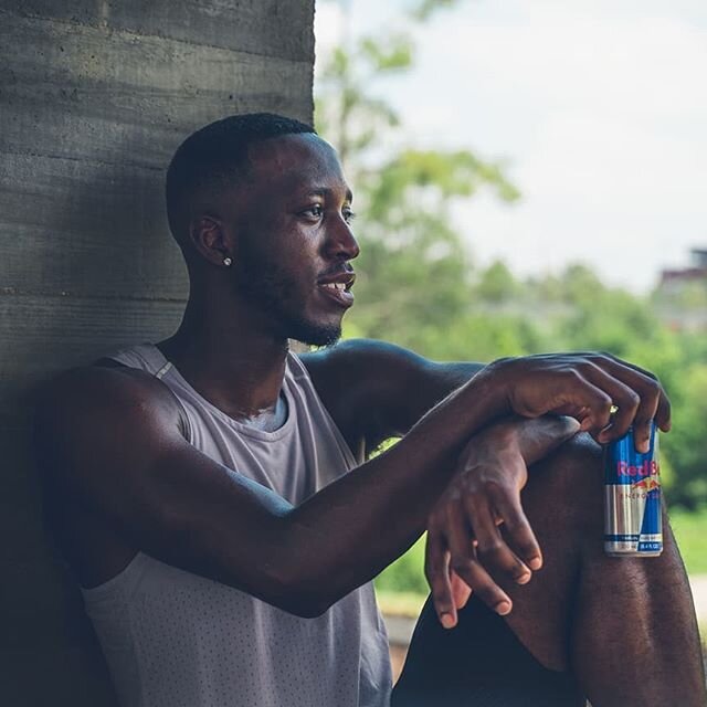 This dude did a photoshoot right after a hard workout in the middle of Texas heat, and still killed it! 
#workhard 
#grinding 
#htxphotographer 
#photography 
#dopeports 
#sonyalpha 
#redbull 
#nike 
#proathlete 
#sprinter