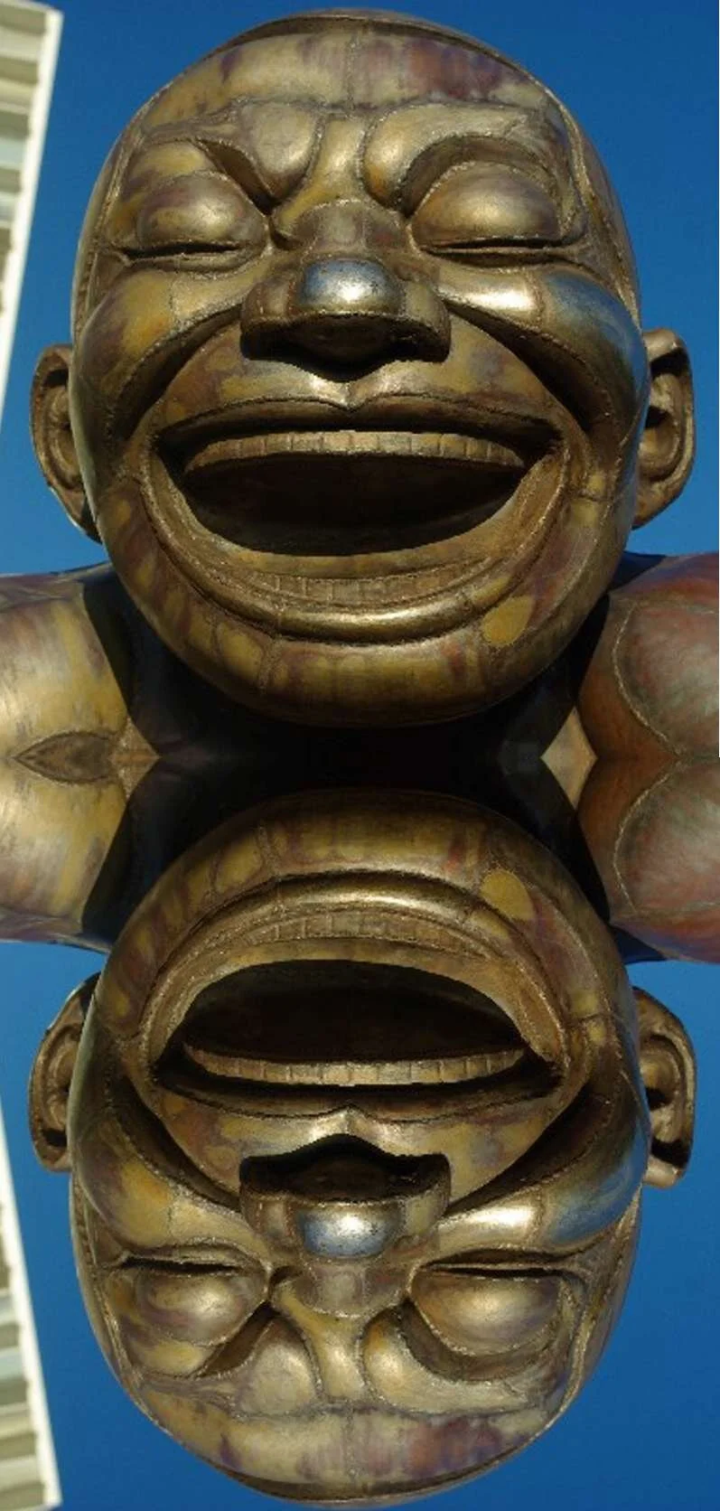THIS HUGE LAUGHING BUDDHA ‘LIVES’ IN A PARK IN VANCOUVER, BRITISH COLUMBIA, CANADA, AND IS AN ENDURING REMINDER OF LAUGHTER’S HEALING POWER WHEN WE’RE IN PHYSICAL, EMOTIONAL, MENTAL OR SPIRITUAL PAIN.