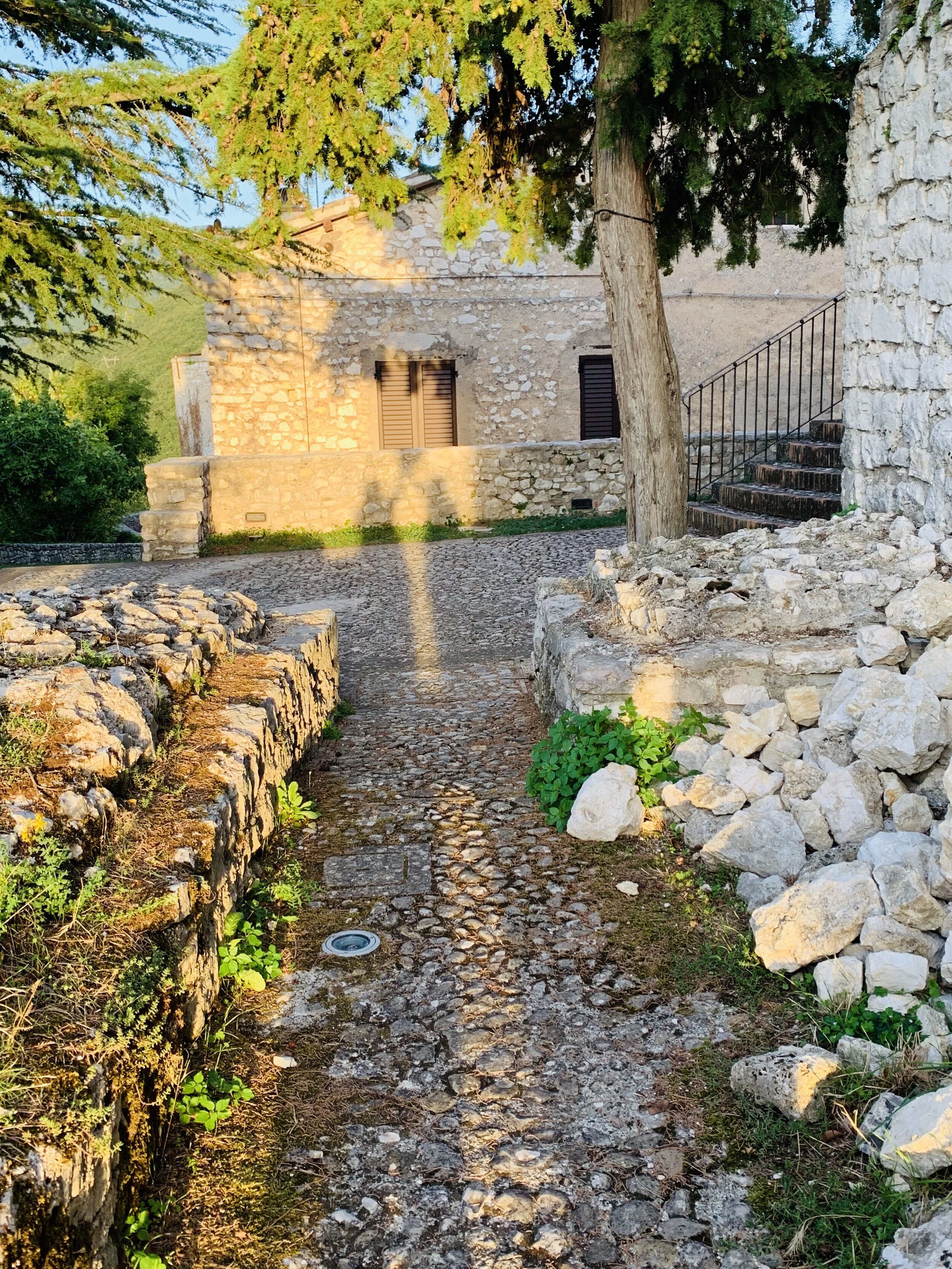 LYNNCLAIRE AND BODIL LARSEN-LEDIT DANCING WITH THEIR SHADOWS IN THE LIGHT IN A SMALL MOUNTAIN VILLAGE IN UMBRIA!  