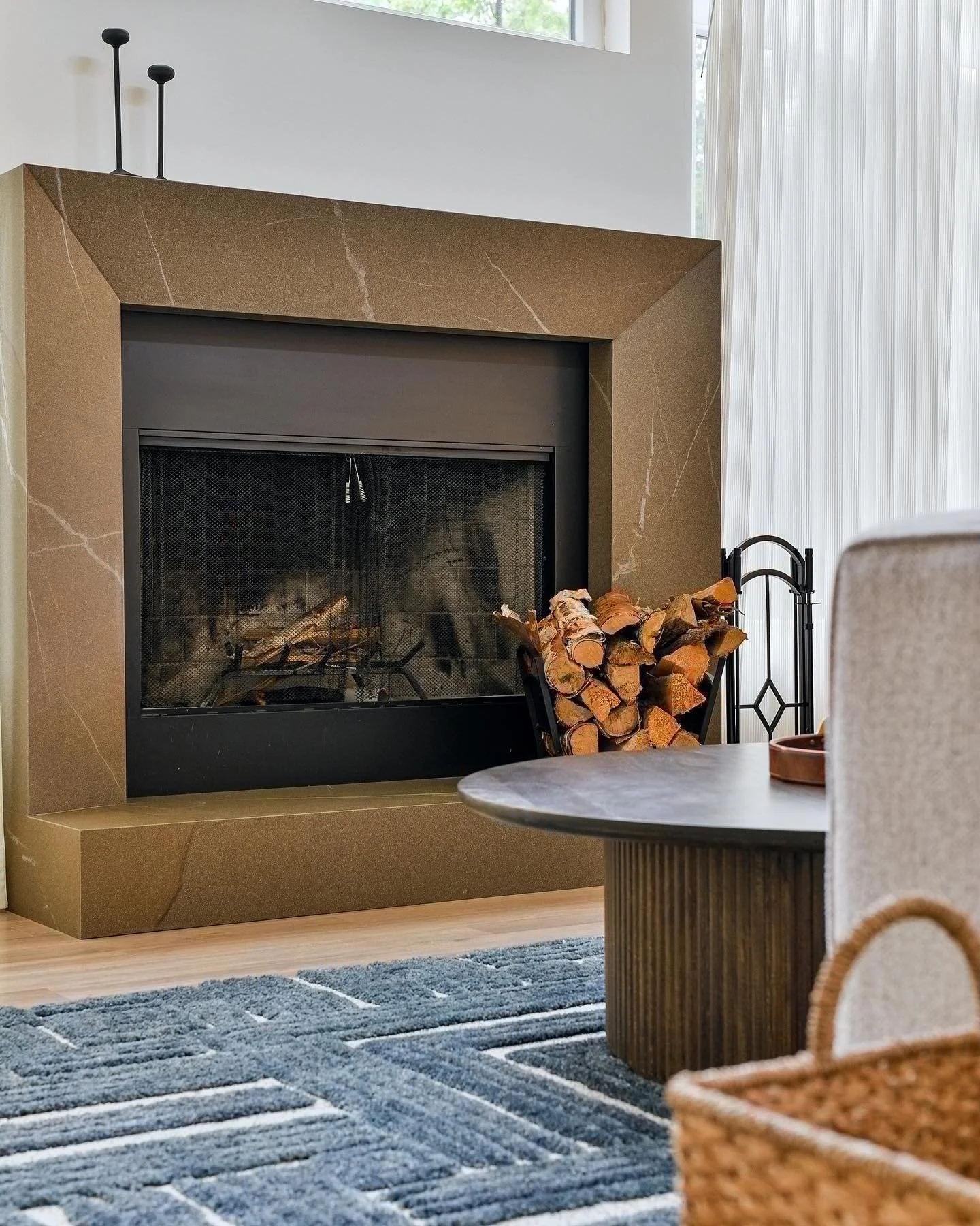 Fireplace refresh at Project Mowat || #zhd 
&bull;
&bull;
Renovation - @grindstonerenos 
Stone - @italstonedesign 
Photography - @empire_photography_wpg