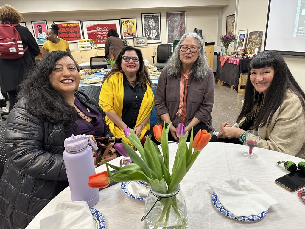 Las Maestras Celia Herrera-Rodríguez y Sandra Cisneros con las profes Micaela Díaz-Sánchez y Jenny Luna 