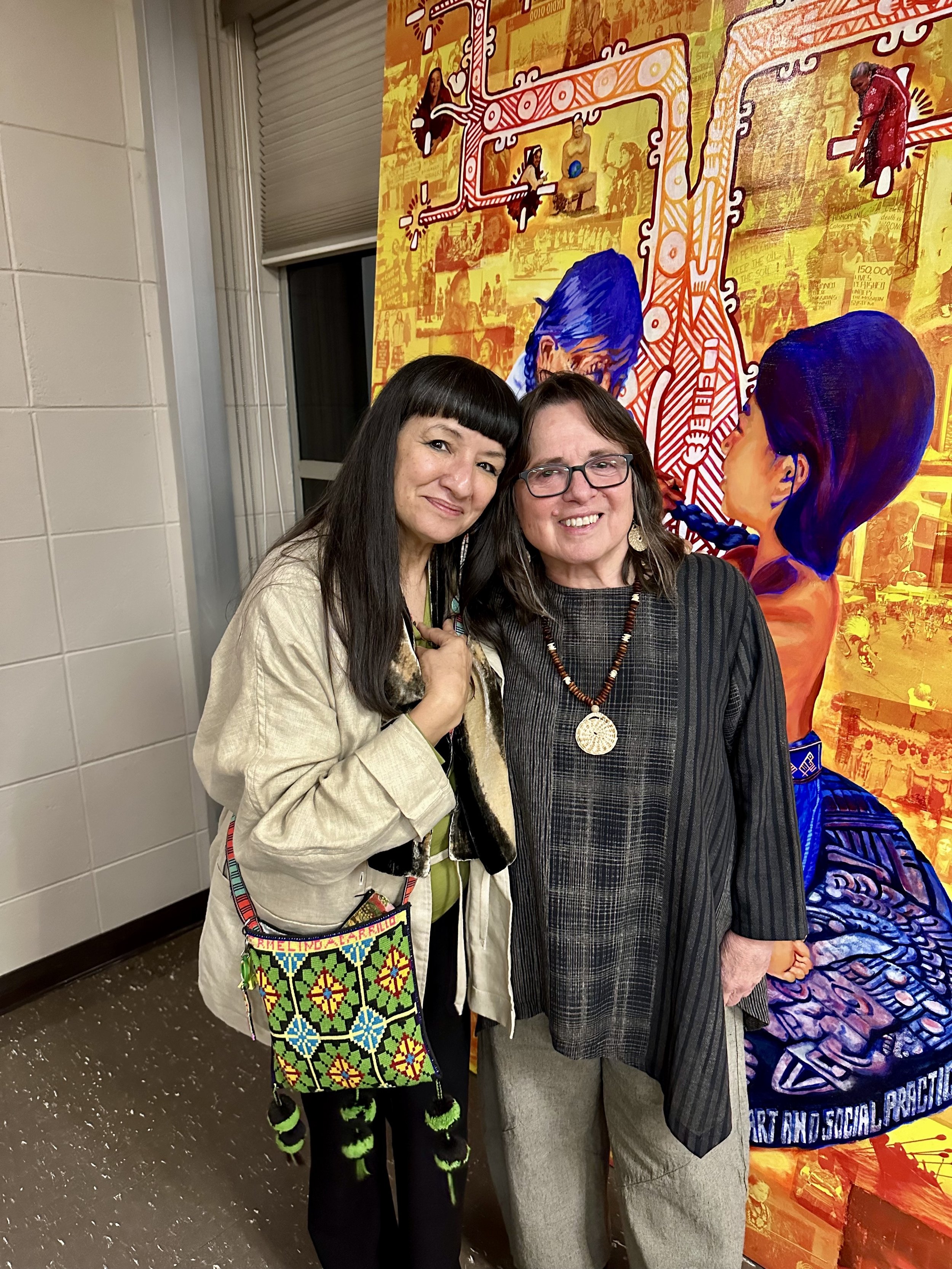 Las Maestras Sandra Cisneros y Cherríe Moraga 