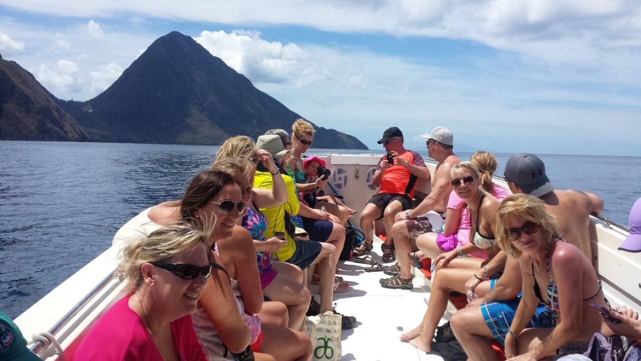 Edmund-Tours-Speedboat-Ride-Saint-Lucia-01.jpeg