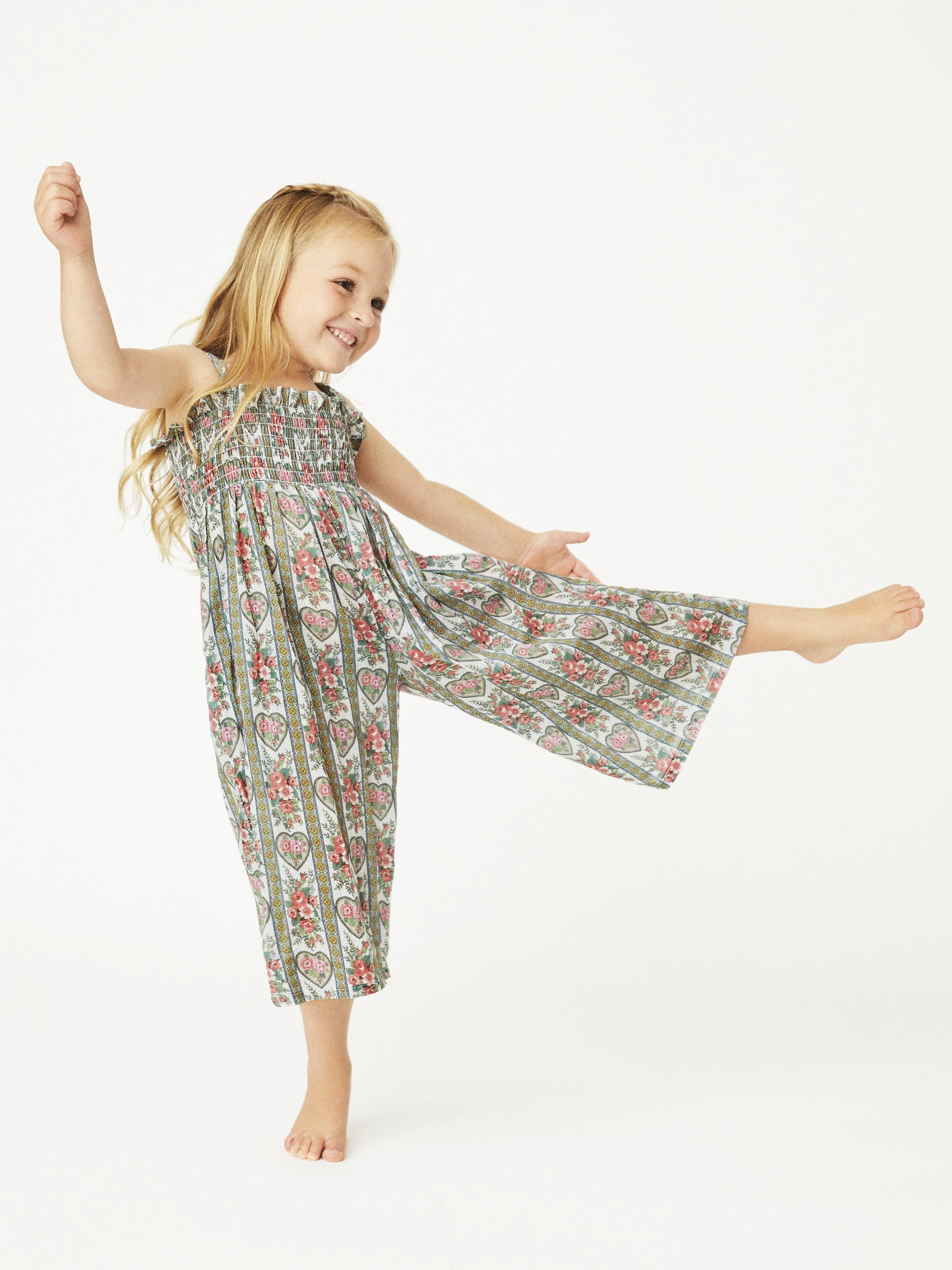 20210908 CARA CARA SS22_SHOT 47_2941 V1_S.jpg