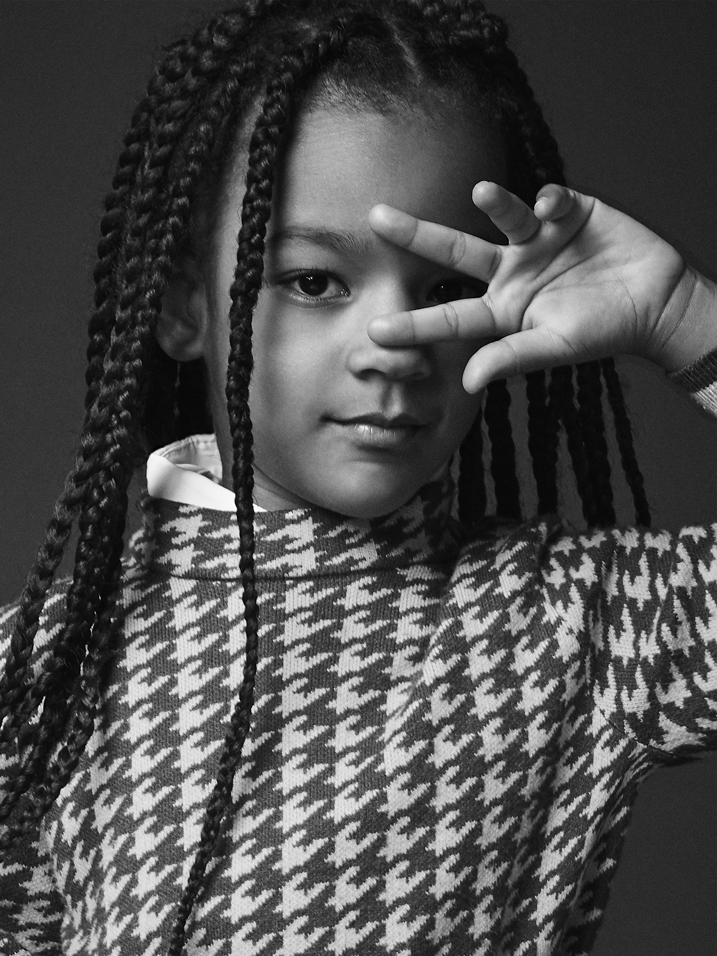 8 20220210 VERUSCHKA_SHOT 4-043 v1 copy.jpg