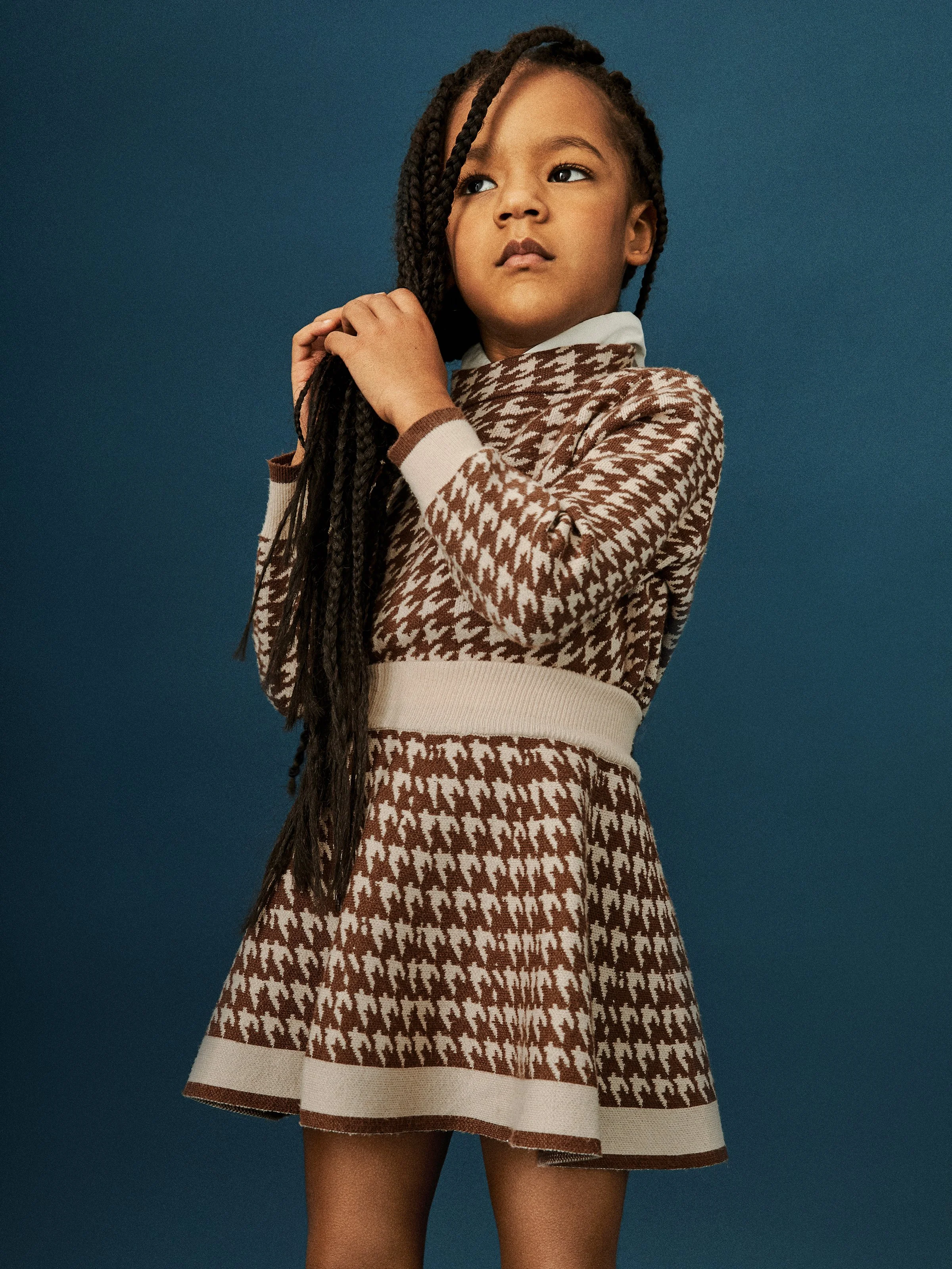 11 20220210 VERUSCHKA_SHOT 3-152 v1_S.jpg