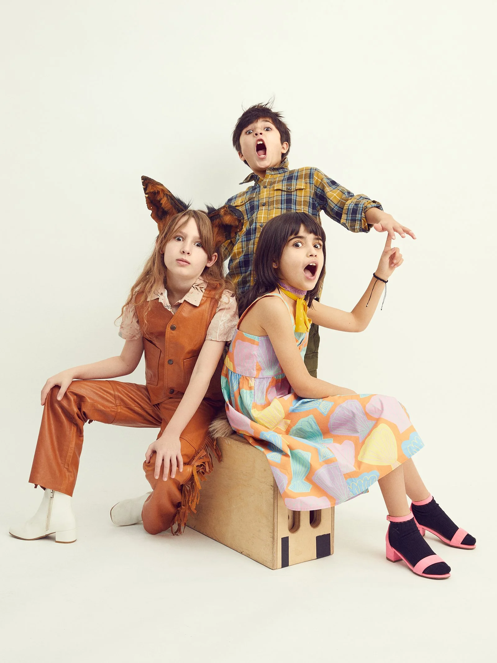 SHOT 2_0430_V1_S.jpg