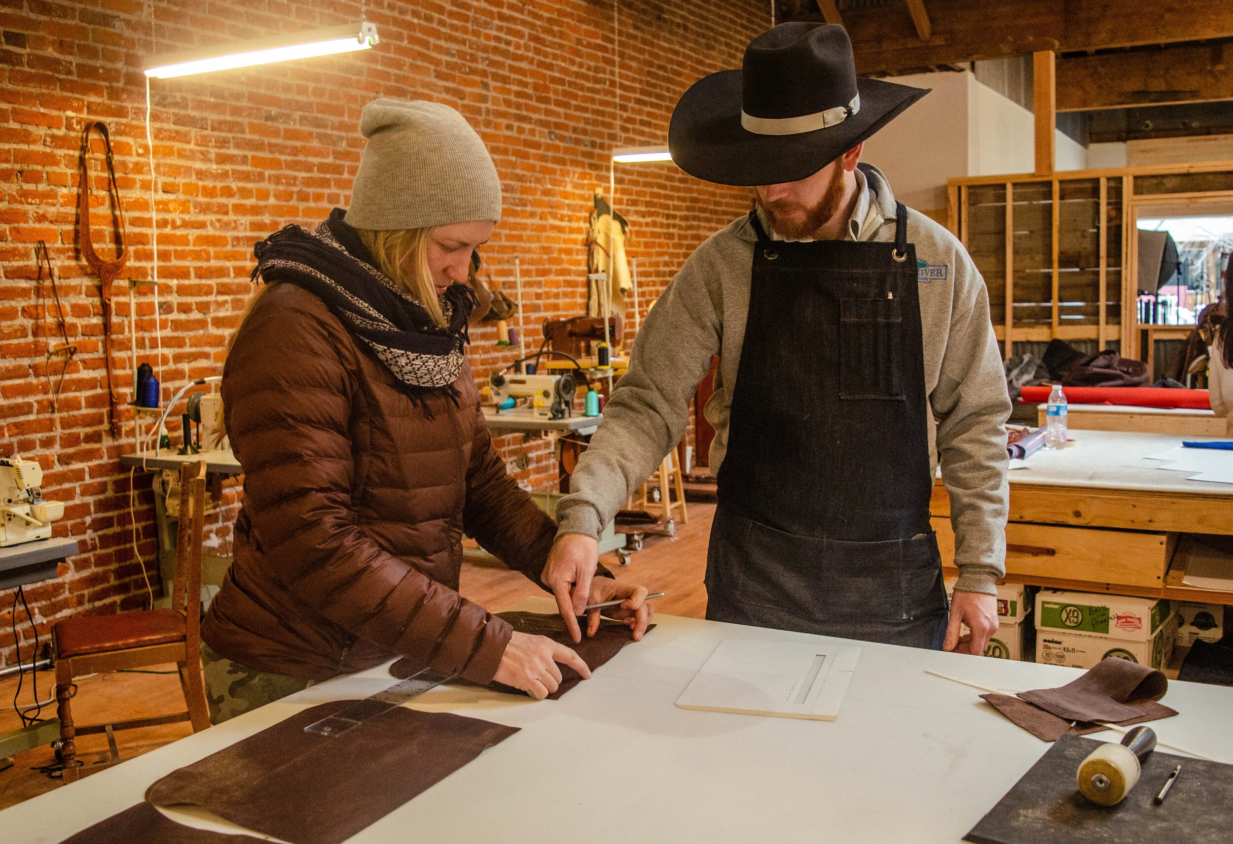 Leather Class Simple Purse & Bag Making — Alden's School of Leather Trades