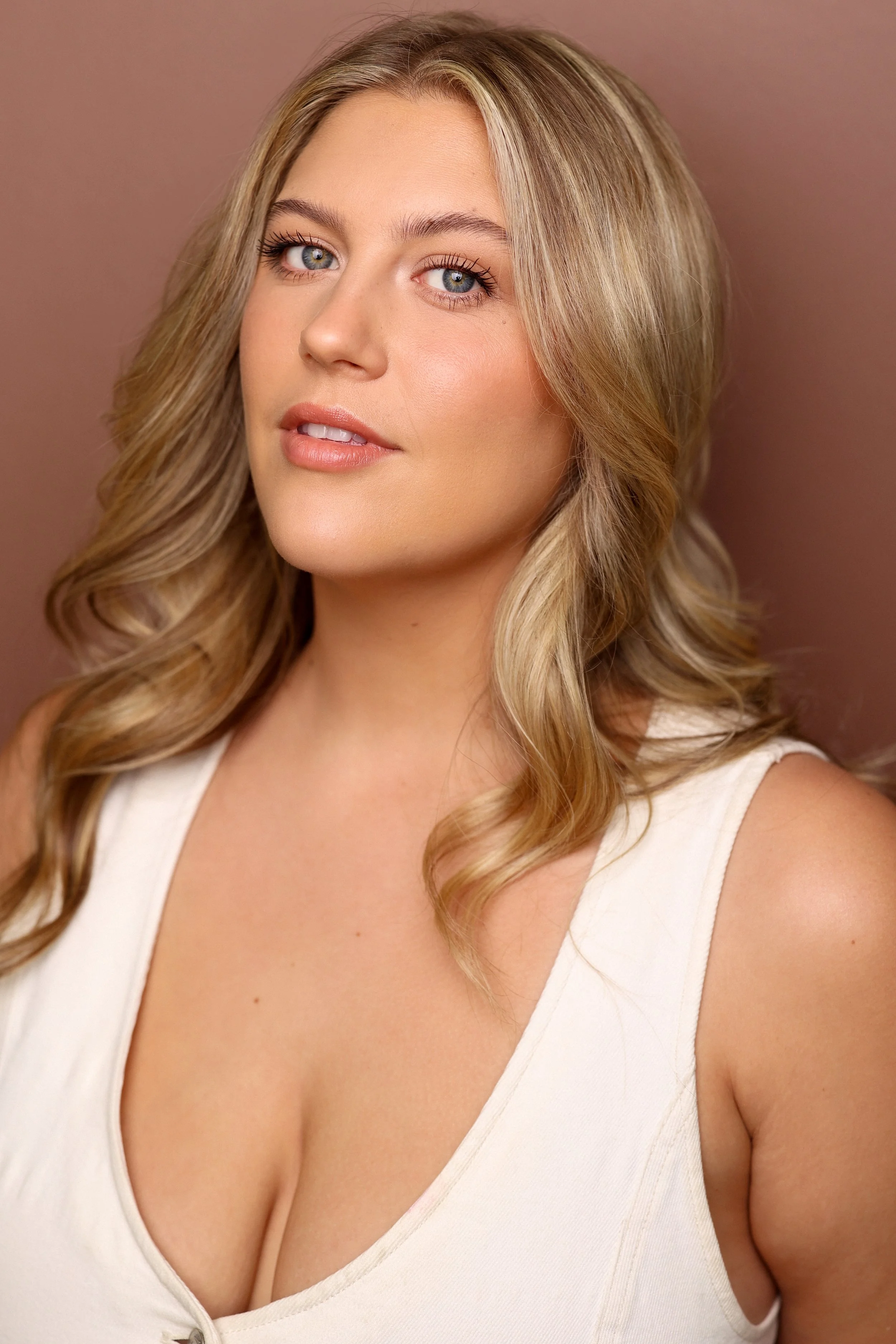 BELLA COPPOLA HEADSHOT 1.jpg