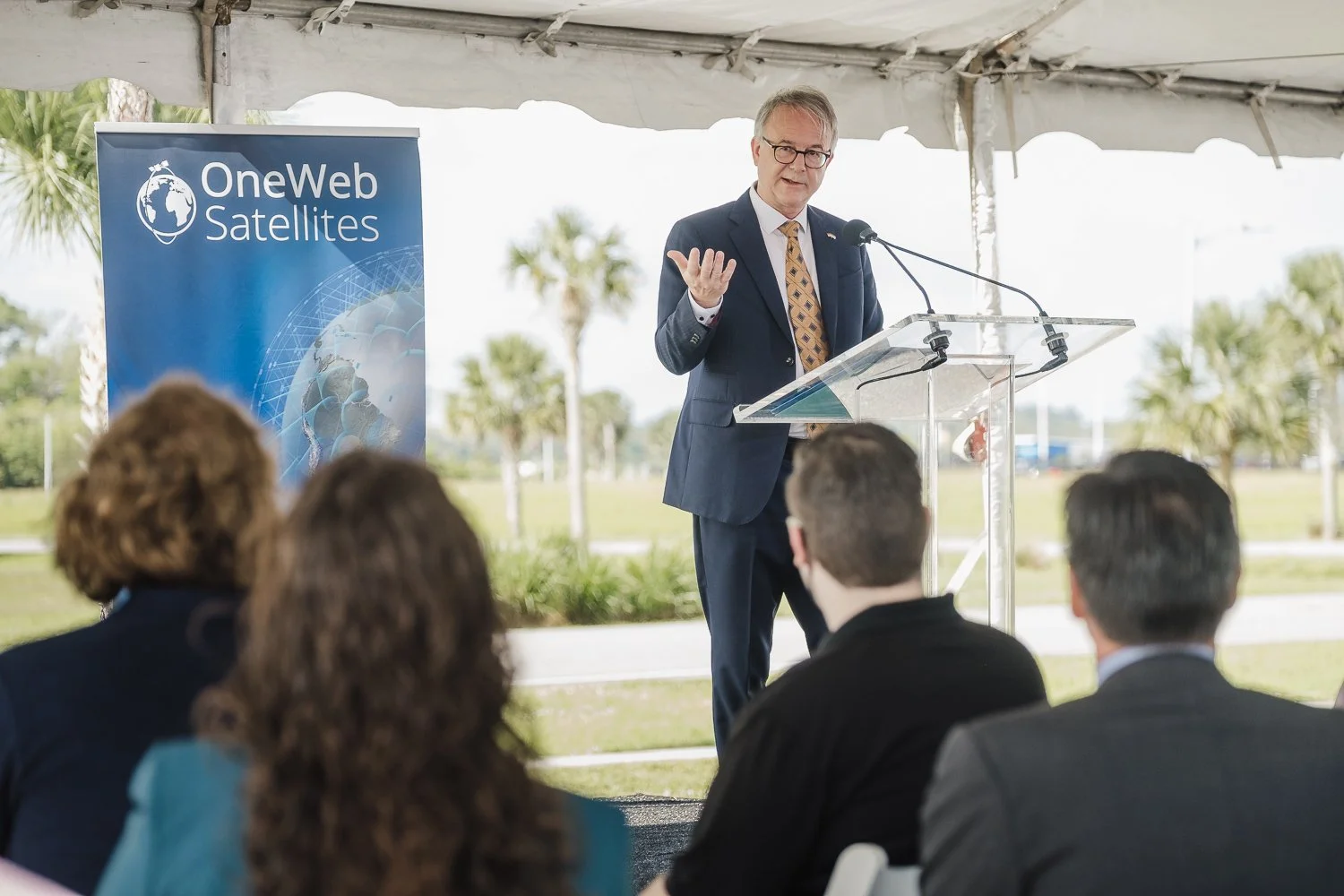 OneWebSatellites-10.jpg
