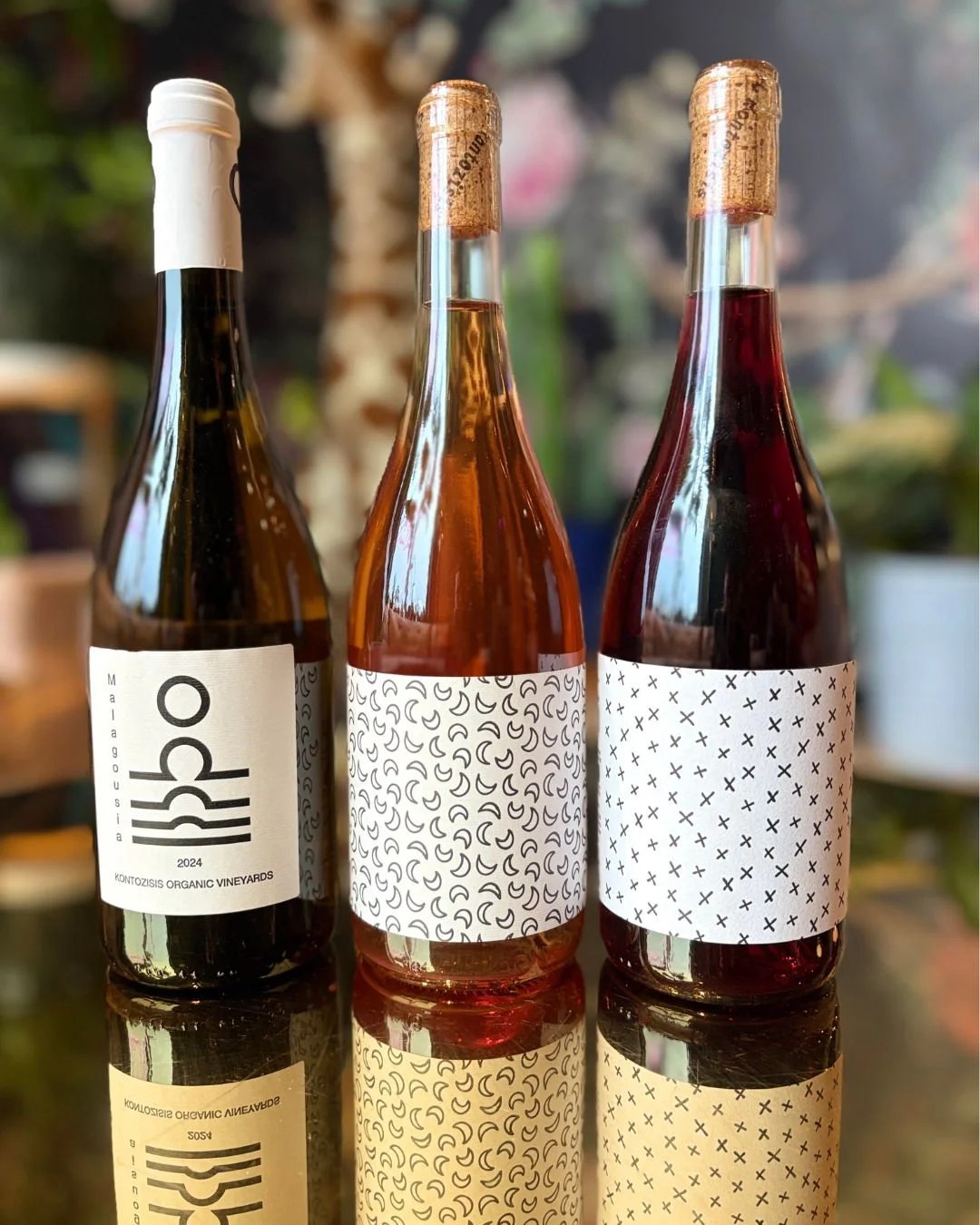 ⚡ The Greeks keep outdoing themselves. Kontozisis Winery is an all-natural, certified organic winery in the northern Greek region of Thessaly. Its founders, Andreas and Aphrodite, are focussed primarily on the native red varietal Limniona, and Greece