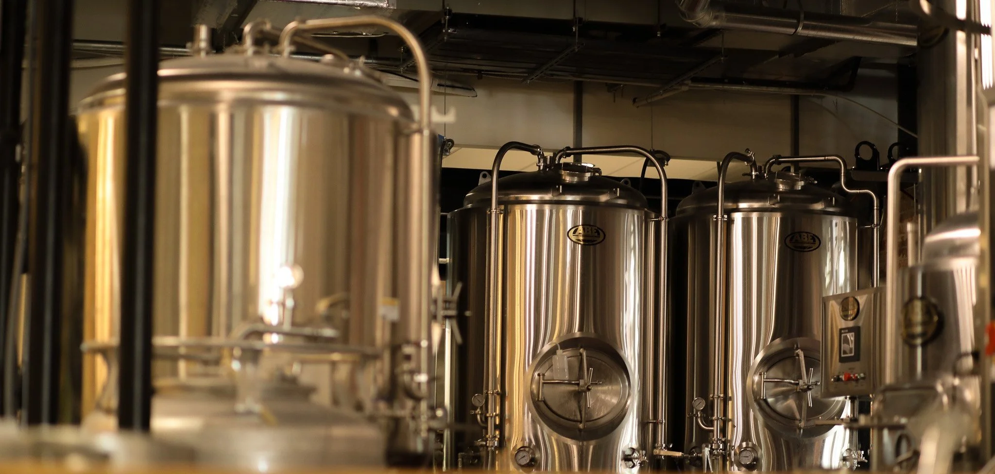 Brew+tanks+at+Juniper+Brewery%2C+where+our+craft+beers+come+to+life+in+the+heart+of+Bowling+Green..jpg