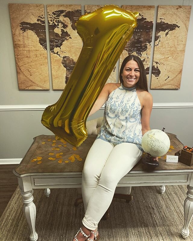 Guess Who&rsquo;s Turning One Today🥳⁣⁣
⁣⁣
One year ago I decided to follow a passion of mine and launch The Travel Girl Company! This year I have learned MANY things!! I&rsquo;ve loved every bit of this new adventure.⁣⁣
⁣⁣
THANK YOU to all my client