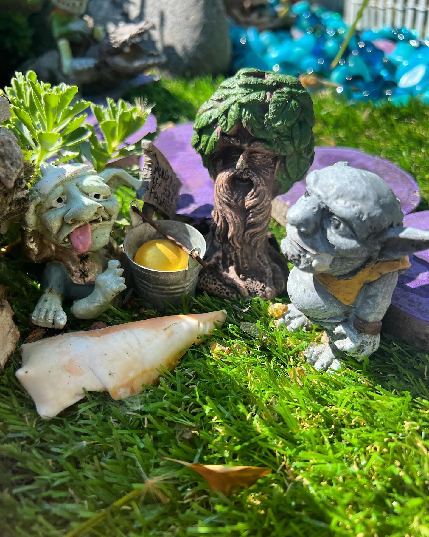 Don&rsquo;t piss off the fairies 🧚&zwj;♀️ 🧌

#fairygarden #fairygardens #fairygardensofinstagram #troll #trollville