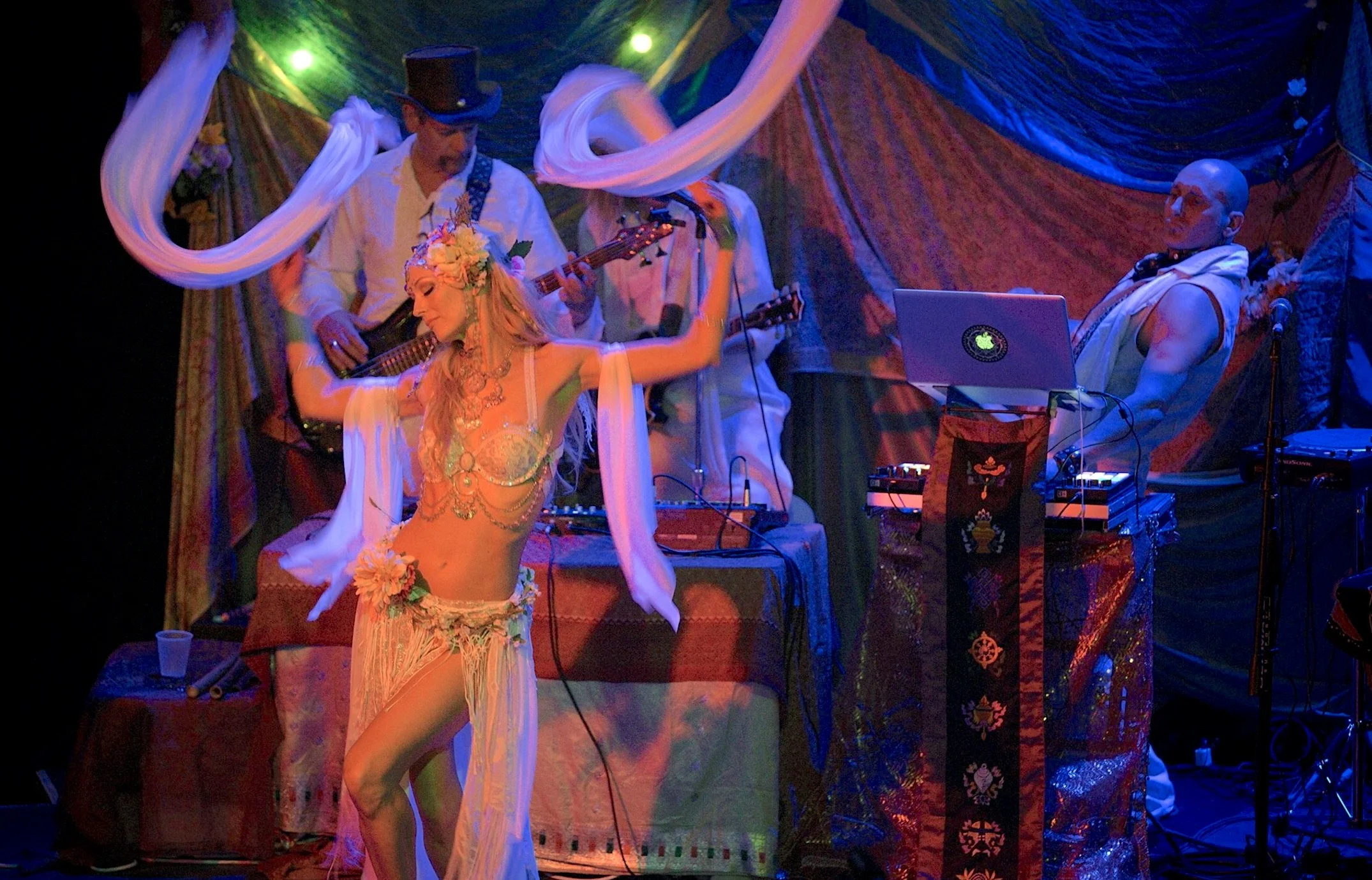 Bliss Goddess Feature+Brett Joanna and Daryl 33791037_ edited.jpg