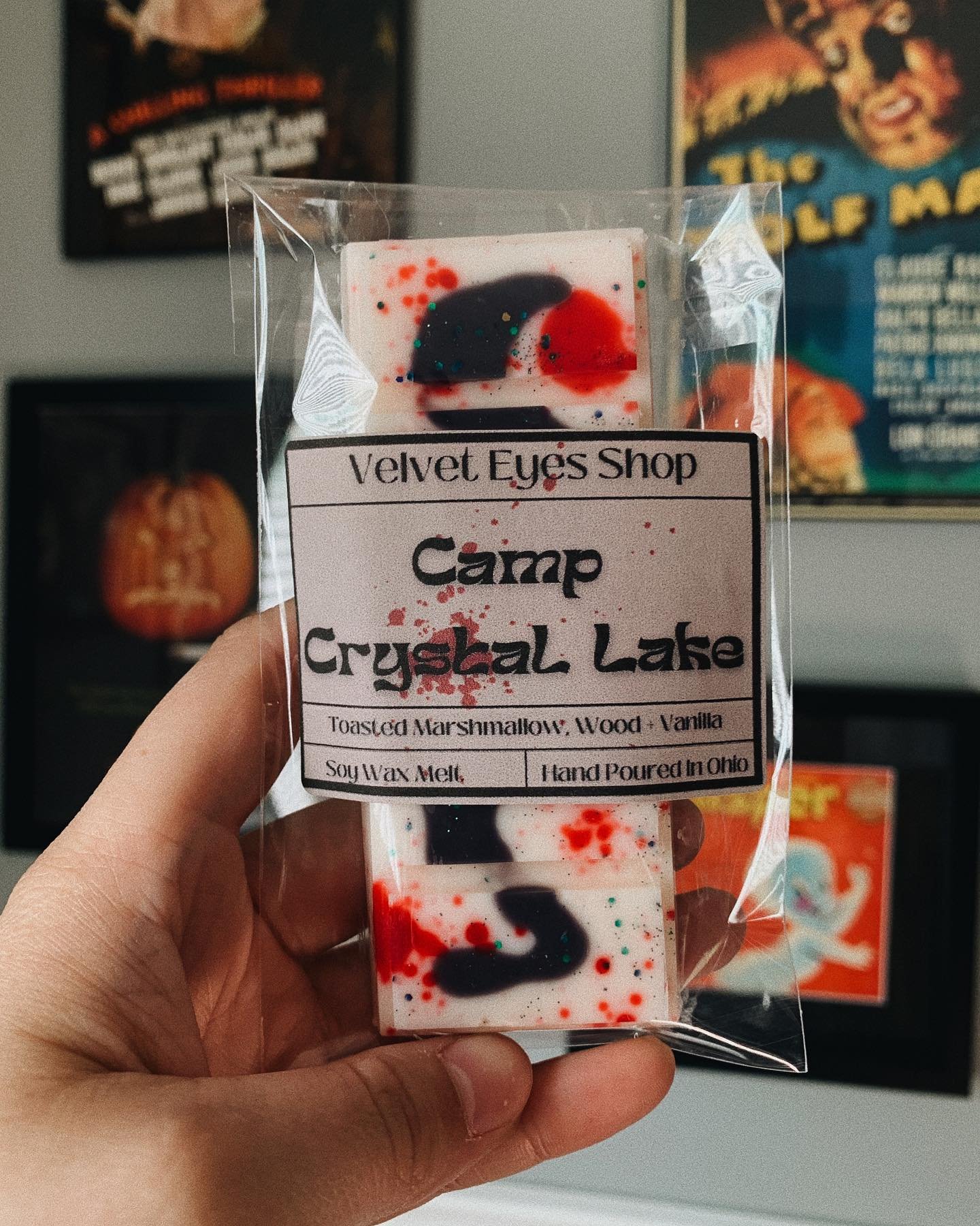 🖤 HORROR WAX MELT RESTOCK 🖤
this is the last you&rsquo;ll be seeing of these horror wax melt labels! i just restocked them for the last time over on our website! 🫶🏼
i&rsquo;ve been slowly working on redesigning all of our labels &amp; wax melt de