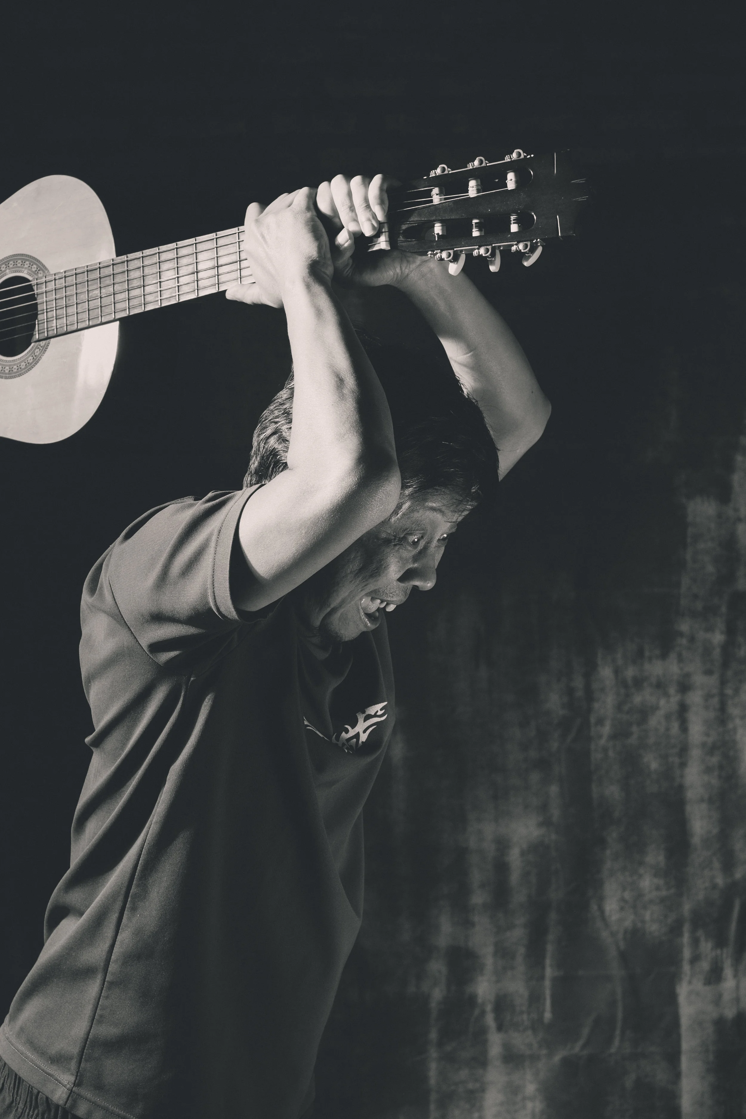 How to Cope with Overwhelming Emotions and Strong Negative Feelings