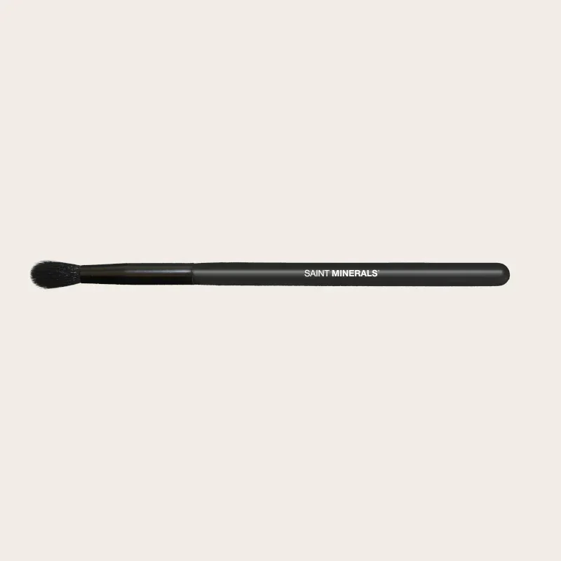 SAINT MINERALS® Blending Crease Brush