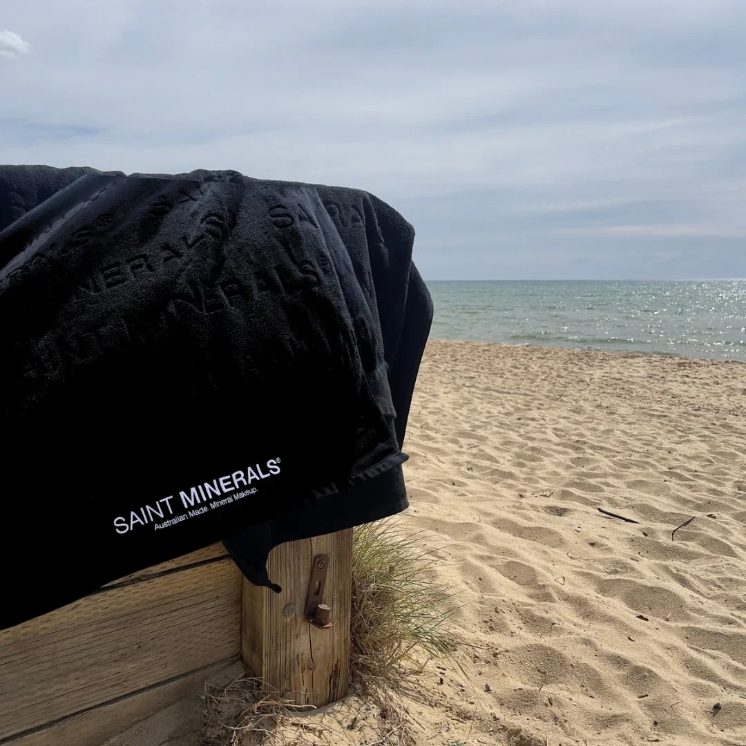 saint-minerals-beach-towel-556296.webp