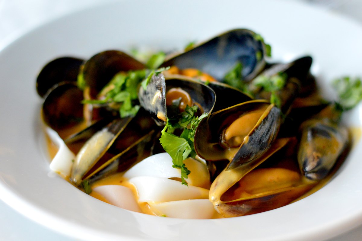 mussels 1200px.jpg