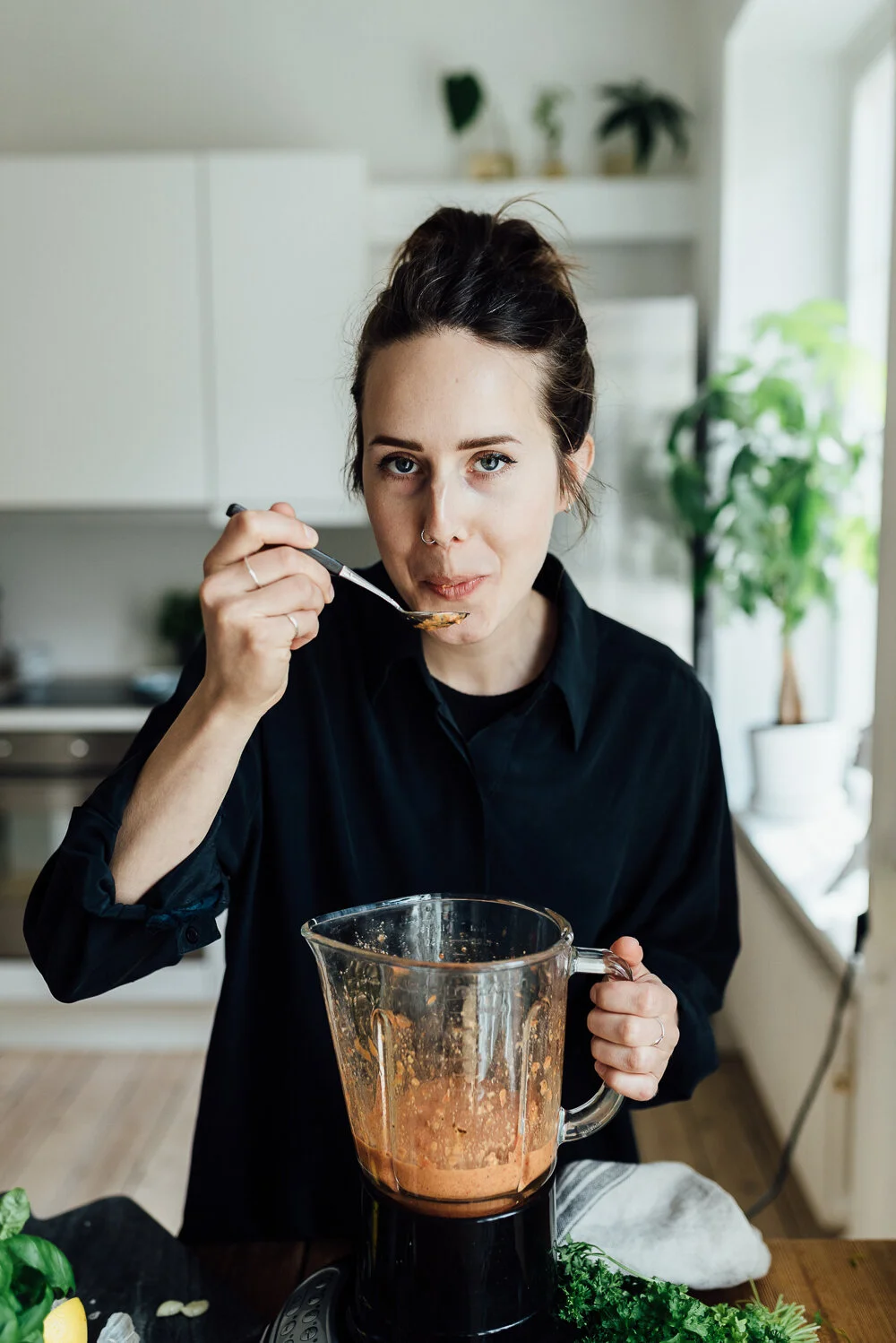 A Day In My Life As a Food Blogger - One Photo Per Hour (Bunny Edition!)