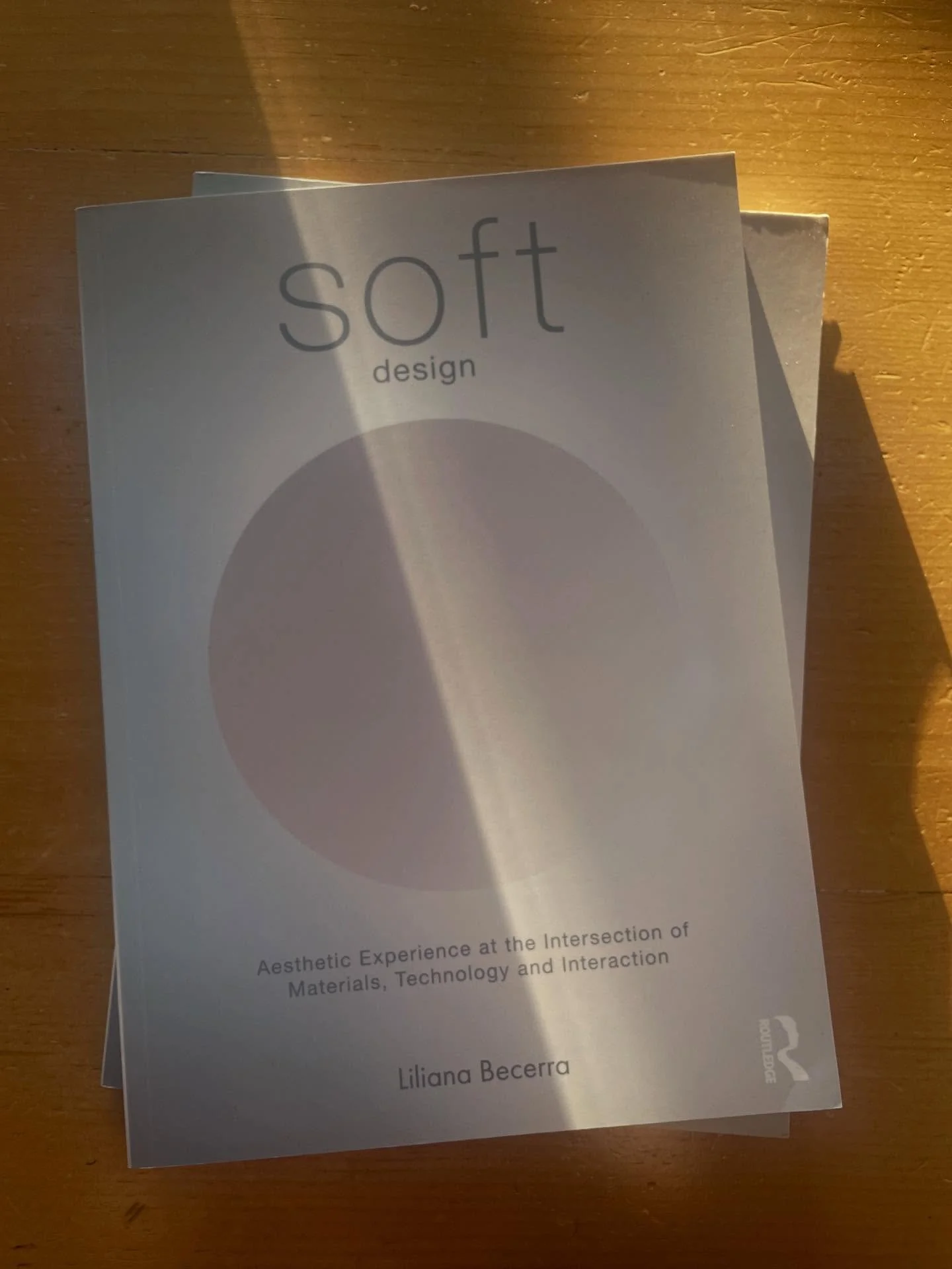 In 2024 I was invited to present my work with Lutron lighting at their showroom in Los Angeles. They were promoting their new dynamic lighting system and the range in colour waves in their system did some very exciting things to the glass I use in my