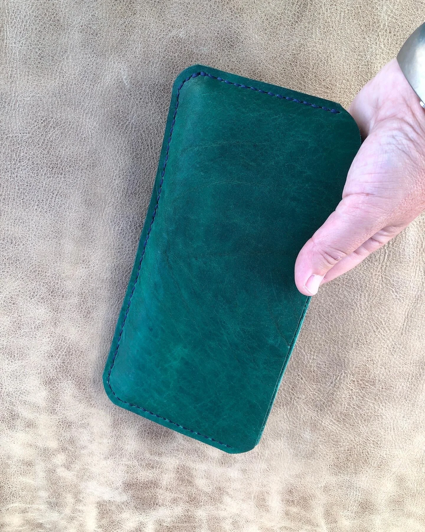 834FB87A-FE58-4BDB-AFA0-094F4C317F5E