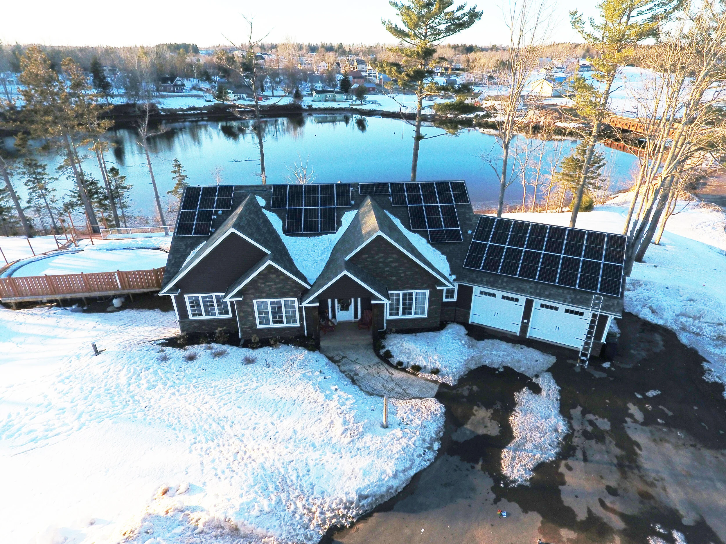1111 MacInnis.jpg