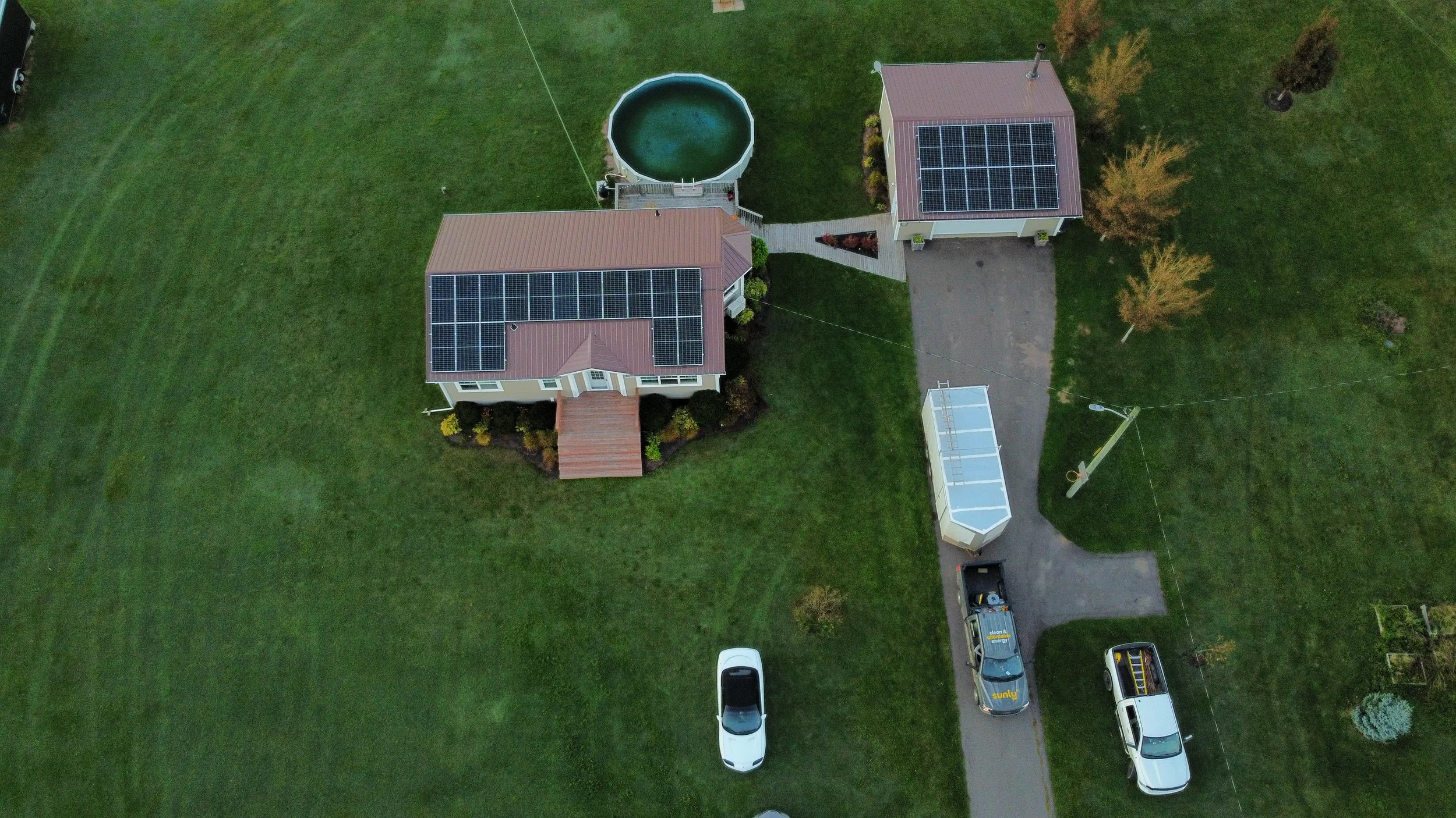 382 Macquarrie Rd.jpg