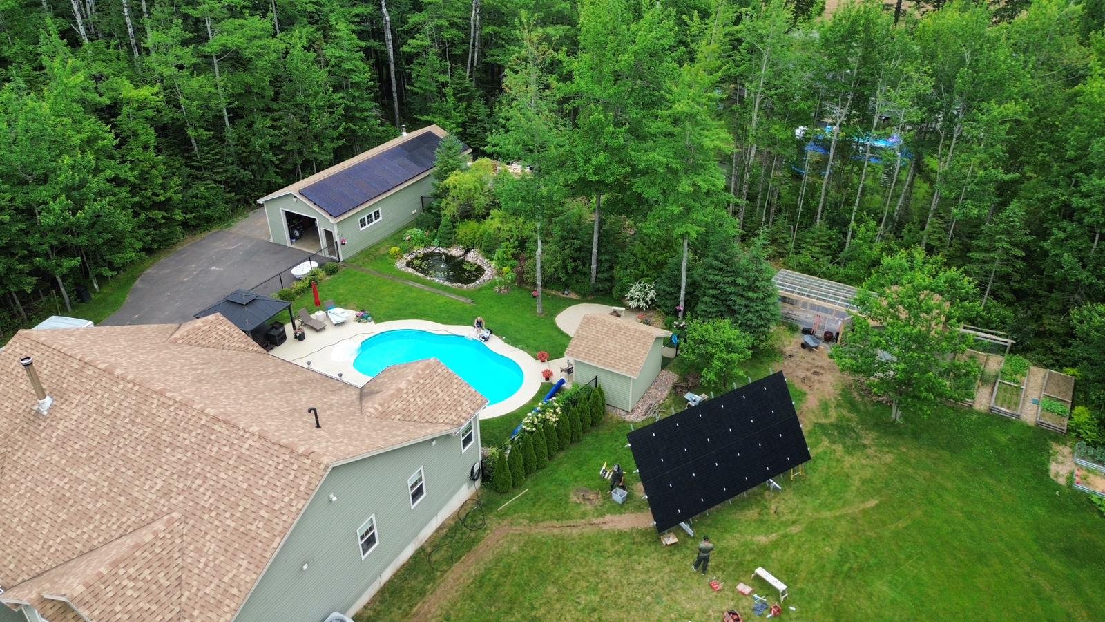 9 Newport Drive.jpg