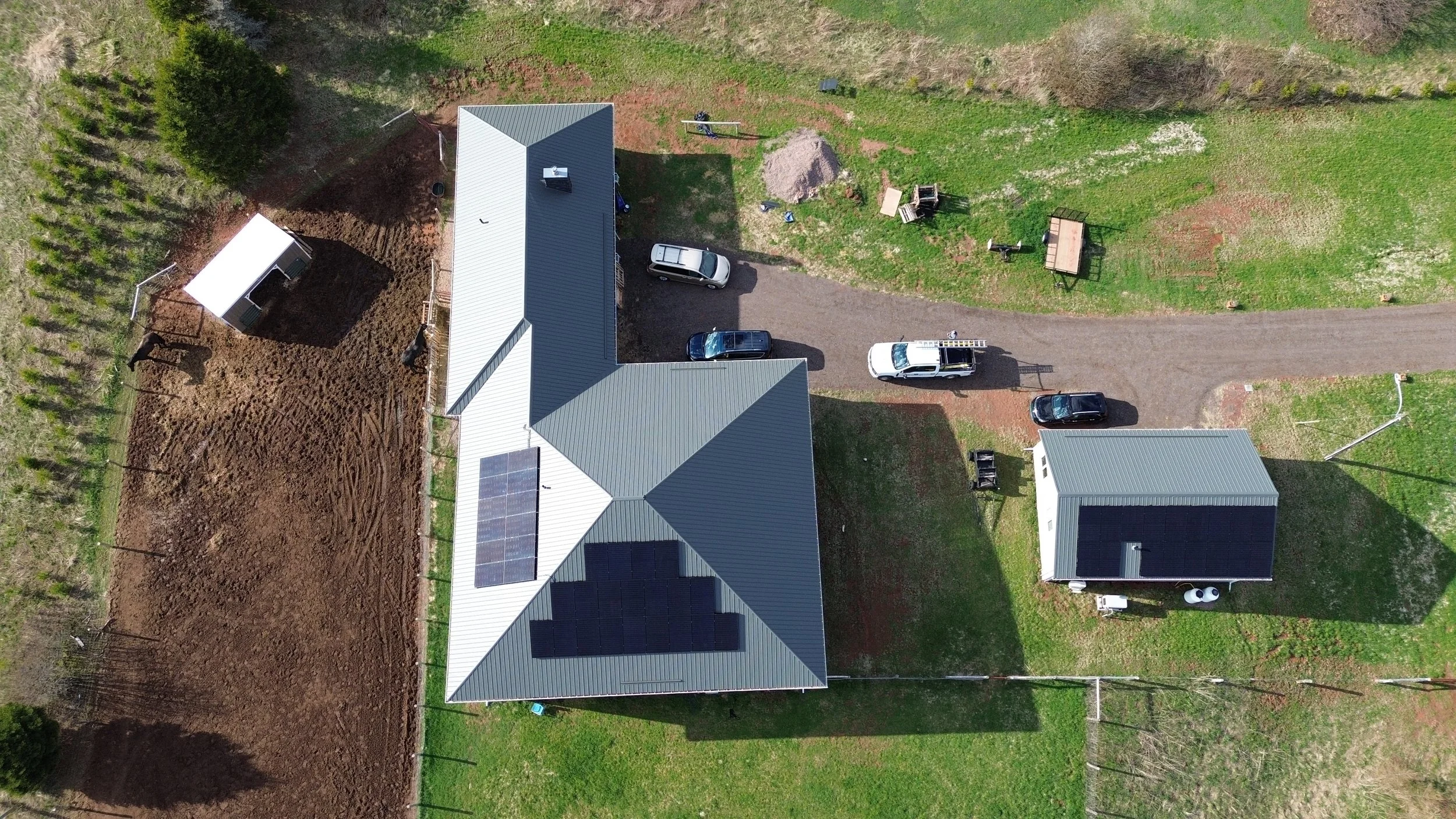 1537 Peters Road.jpg