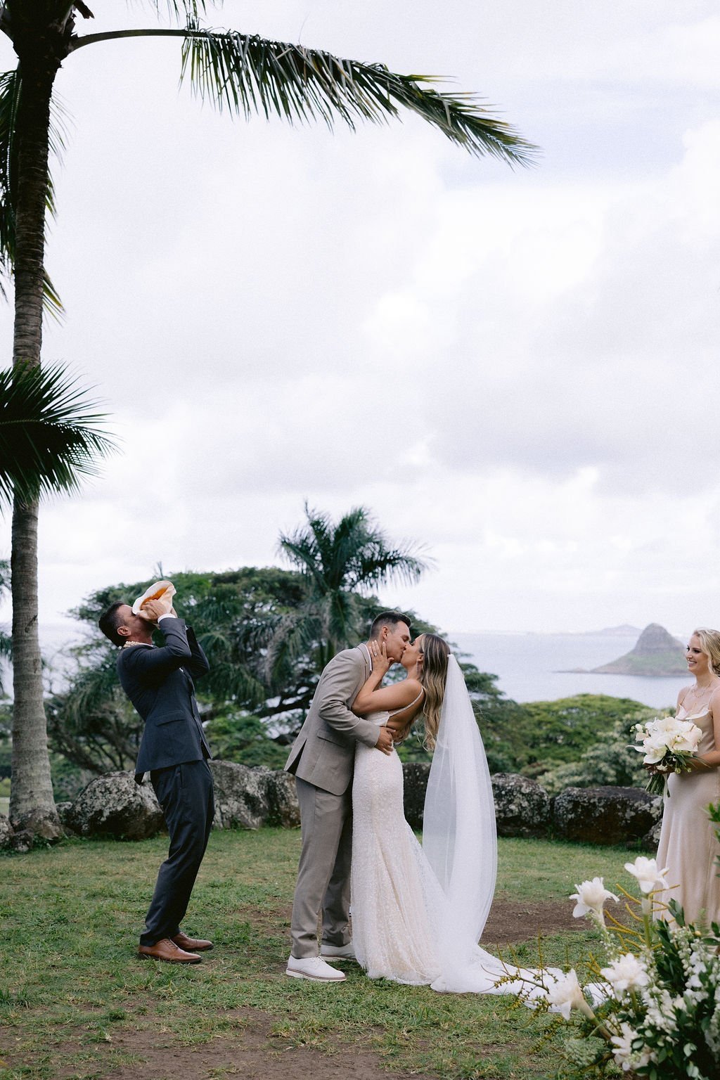 Hawaii | Kualoa Ranch Wedding
