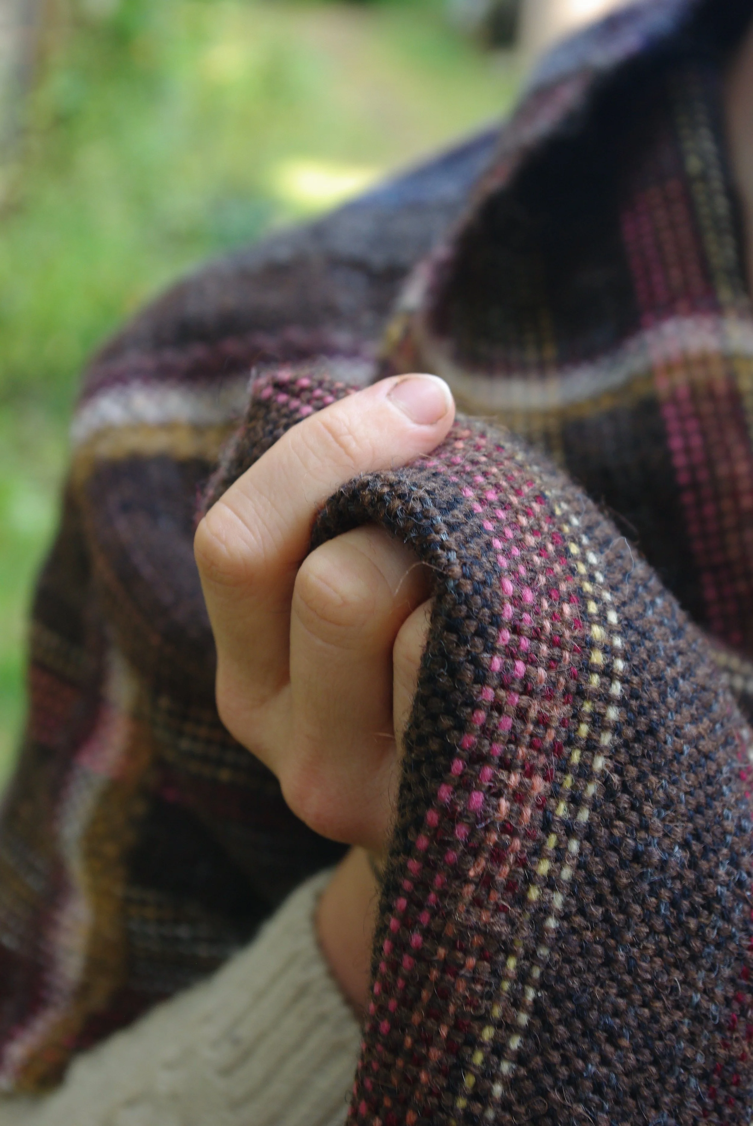 Handwoven woolen Throw N° 1
