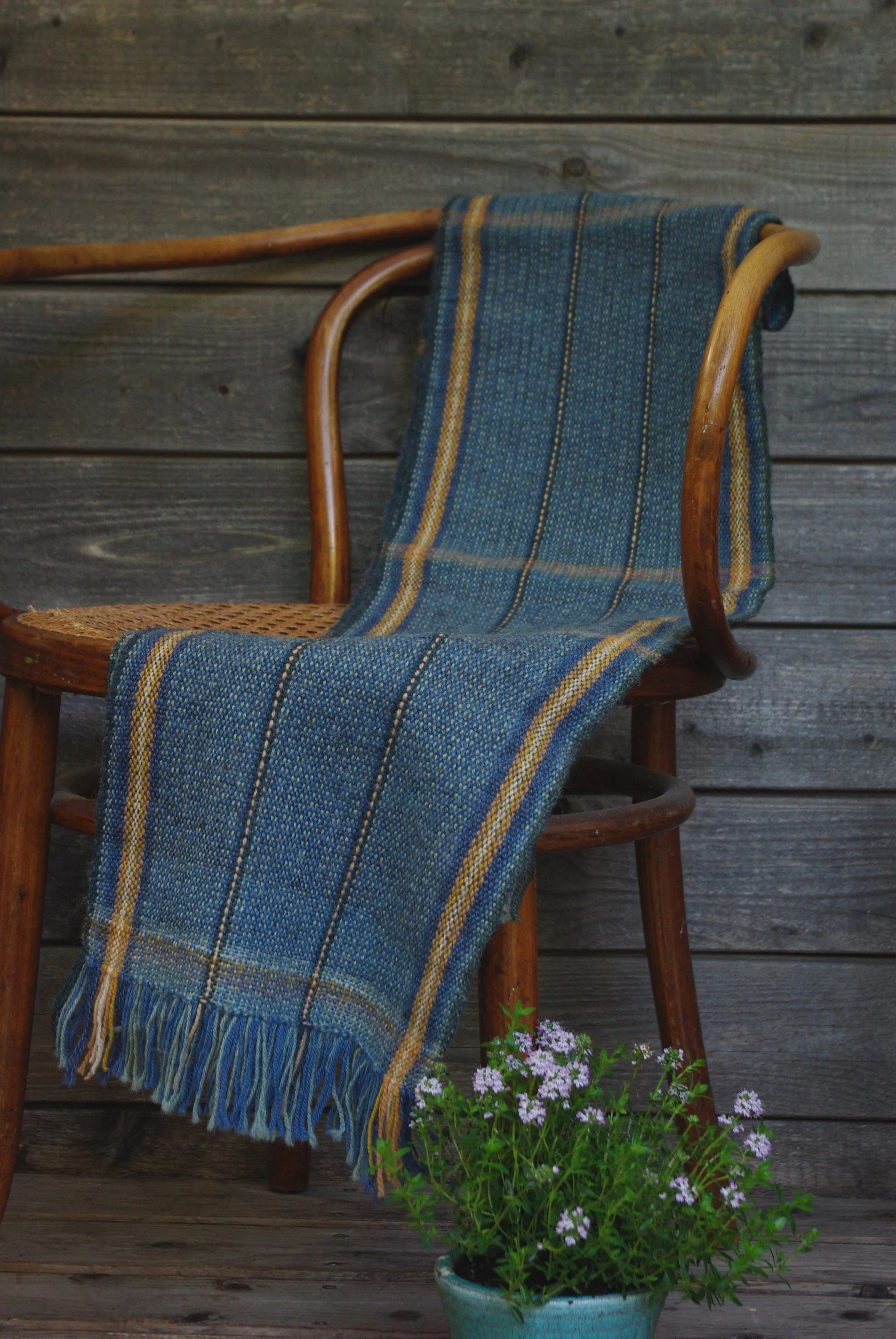 Handwoven Woolen Shawl N° 12