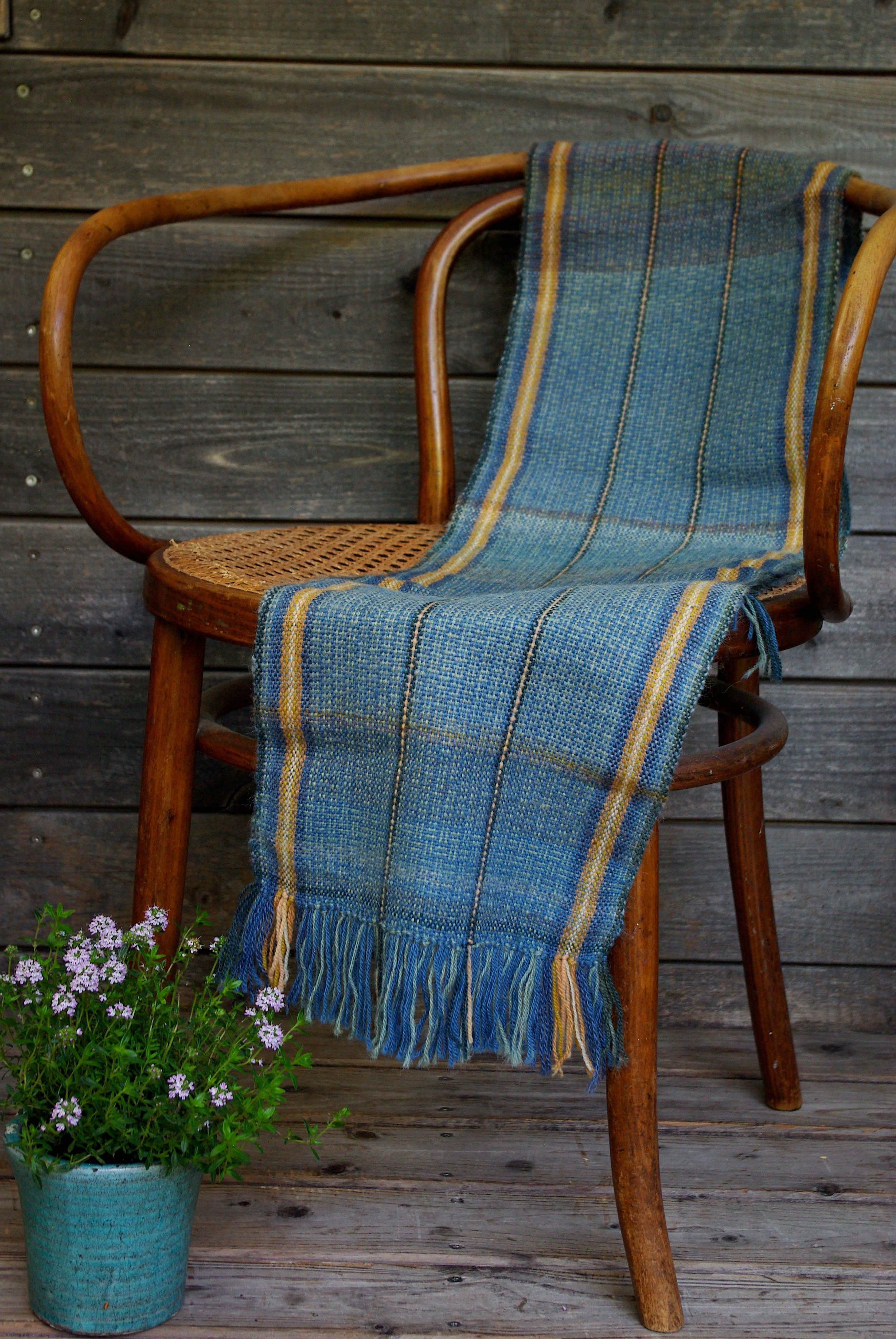 Handwoven Woolen Shawl N° 11